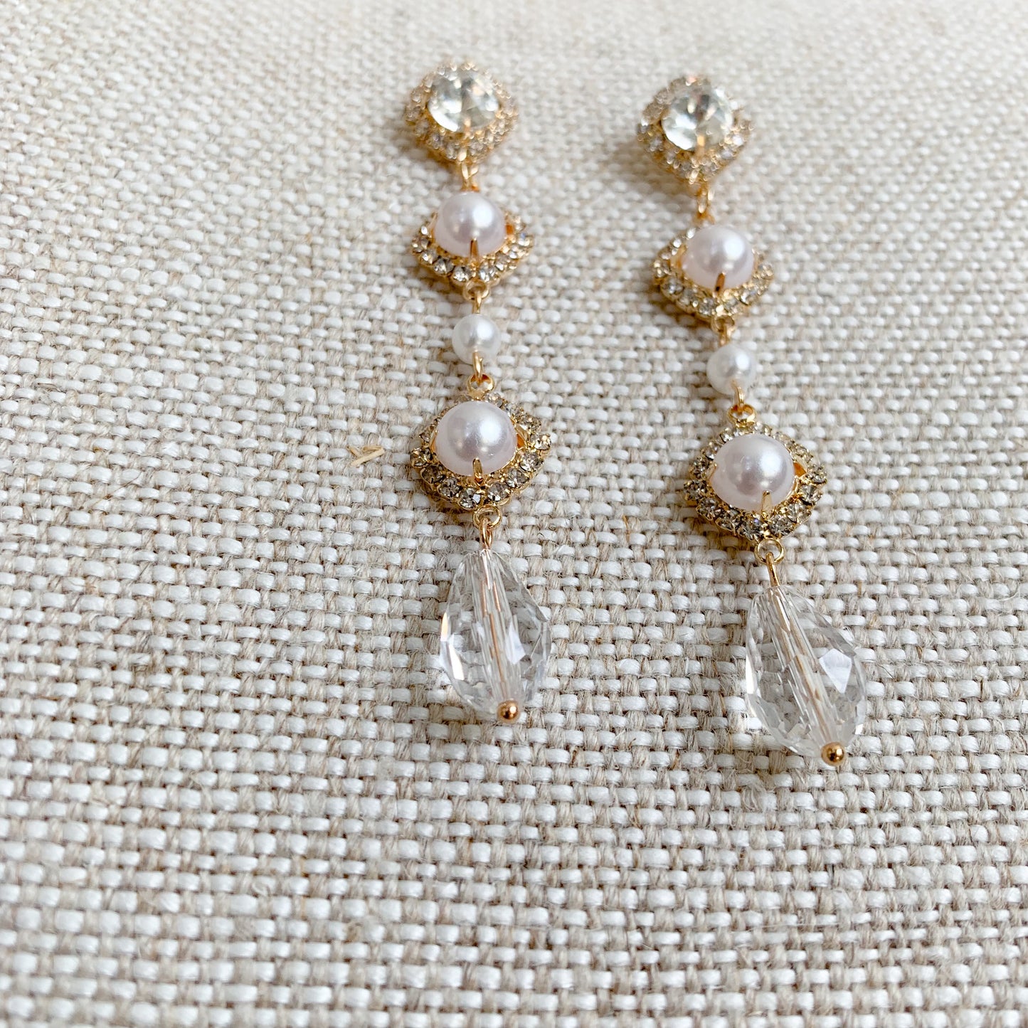 Marilyn Earrings - BelleStyle