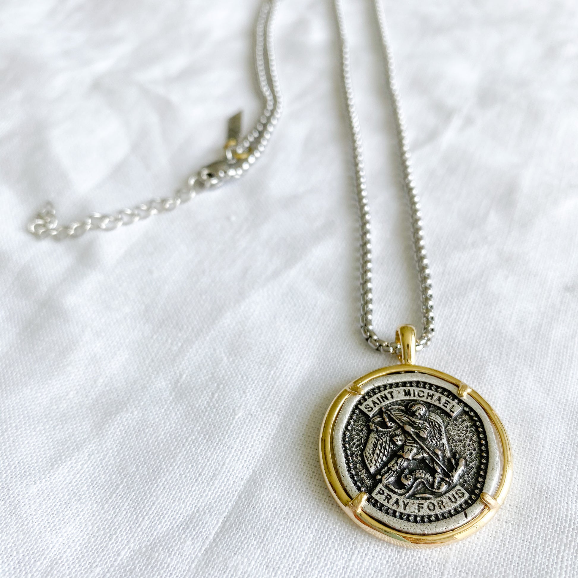 The Saints Necklace - BelleStyle