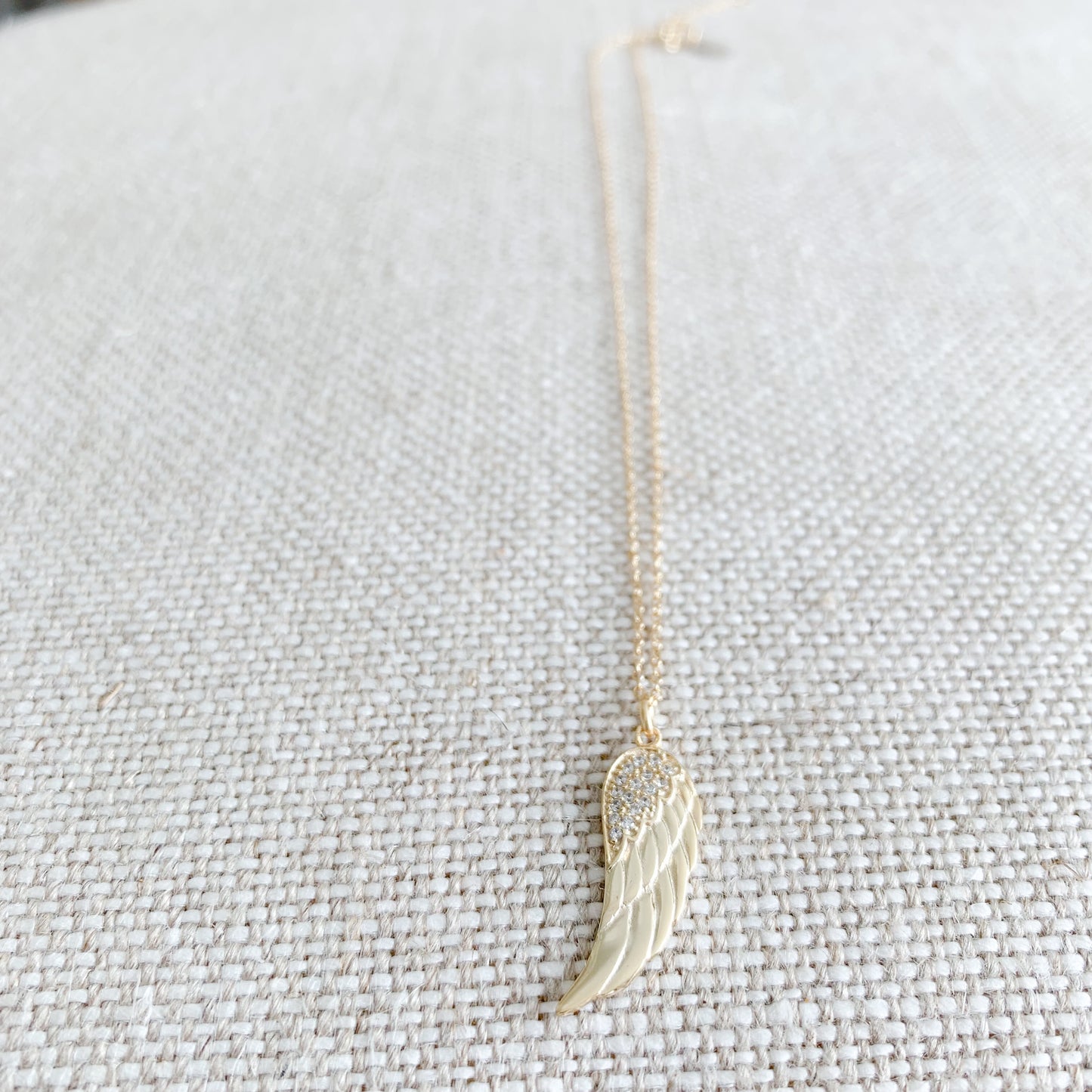 Angelwing Pave Necklace - BelleStyle