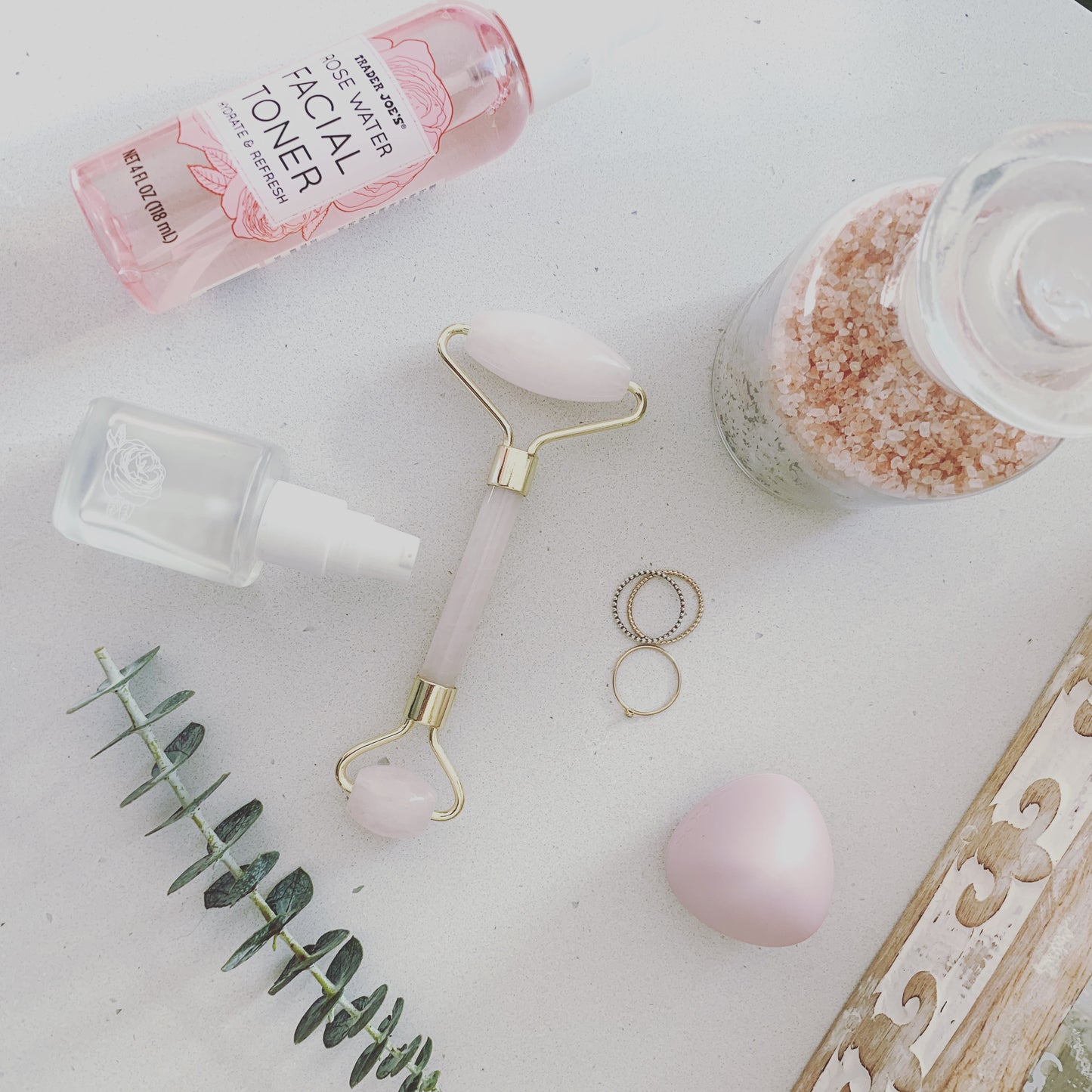 Rose Quartz Roller - BelleStyle