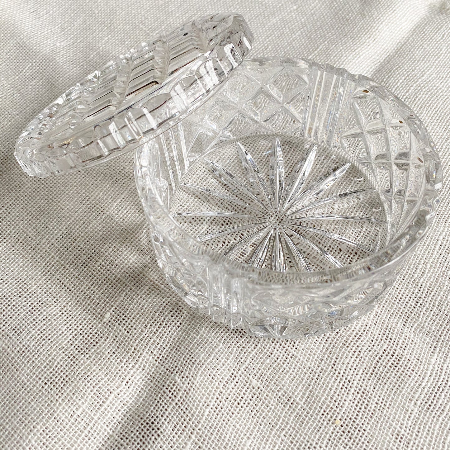 McGee Sustainable Crystal Jewelry Dish - Bellestyle