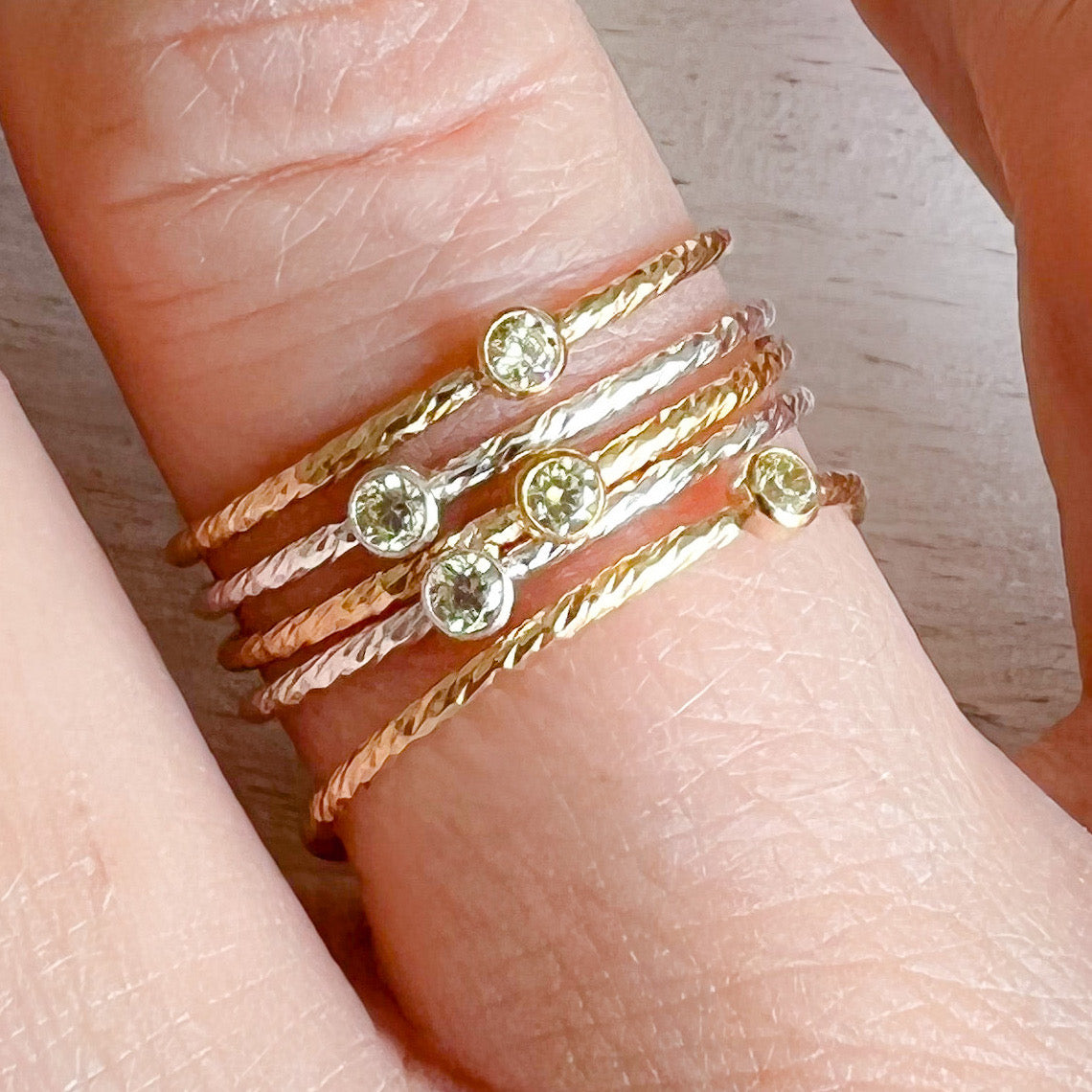 Dia Hammered Ring Size 7 - BelleStyle