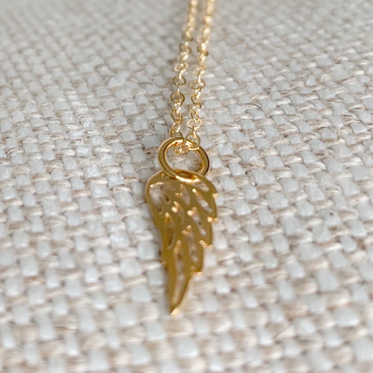 Angel Wing Necklace - BelleStyle