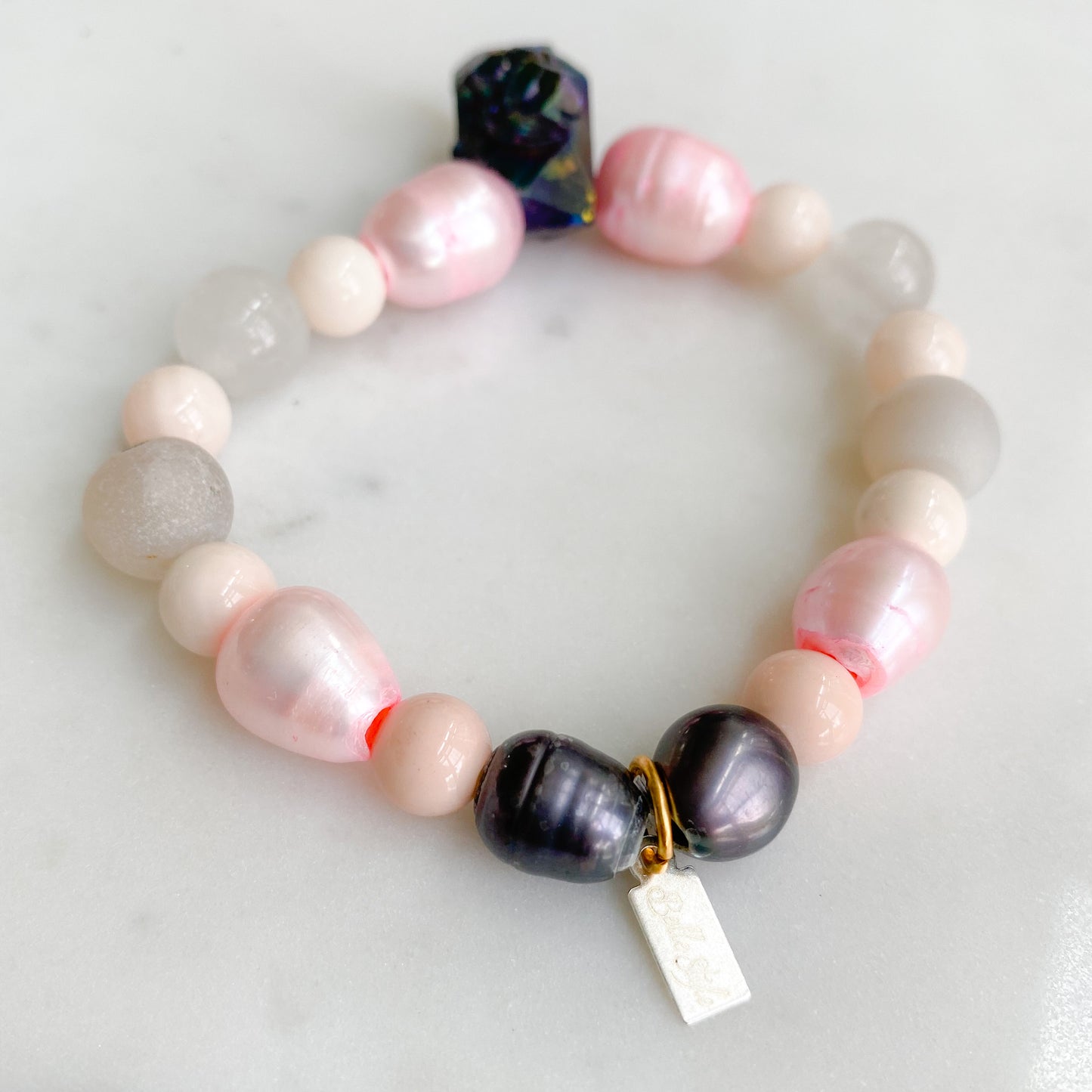 Peacock Ore Freshwater Pearl Bracelet - BelleStyle