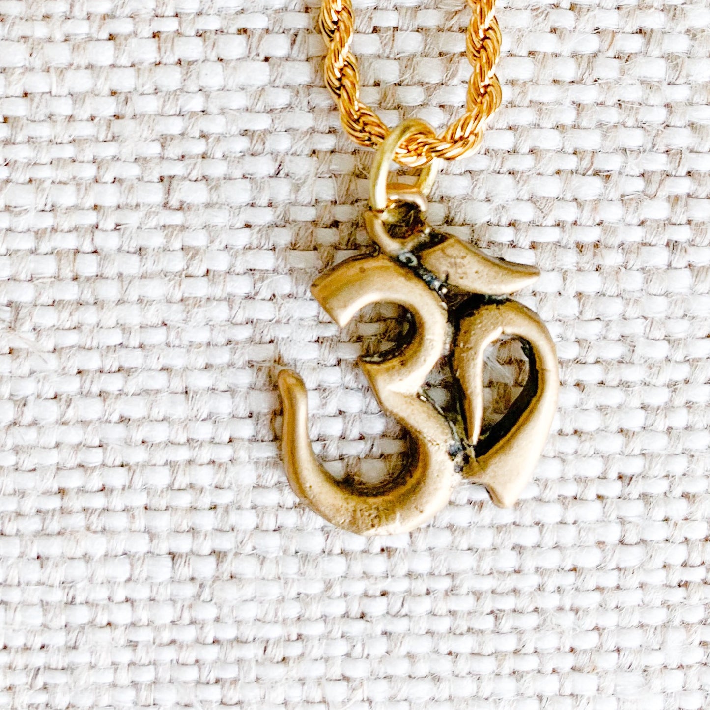 Tibet OM Rope Necklace - BelleStyle