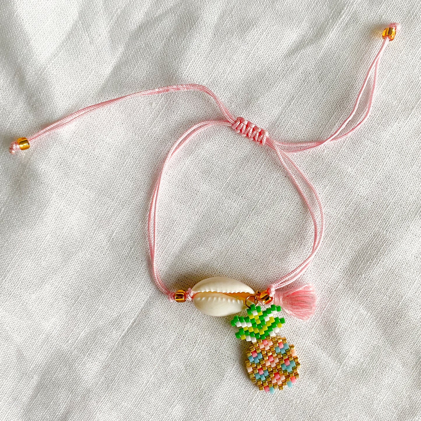 Pineapple Shell Tassel Bracelet - BelleStyle
