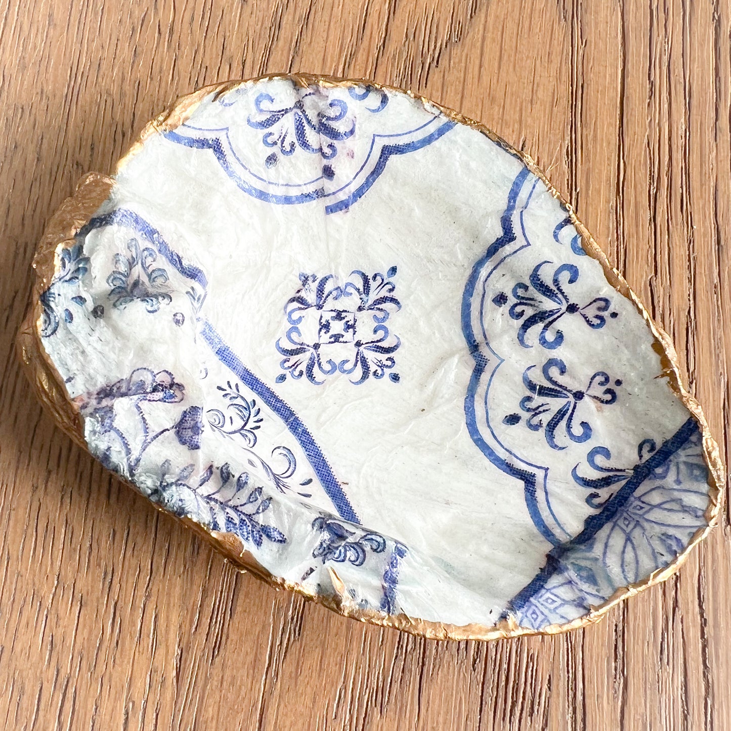 Blue Floral Sustainable Midwest Shell Jewelry Dish - BelleStyle