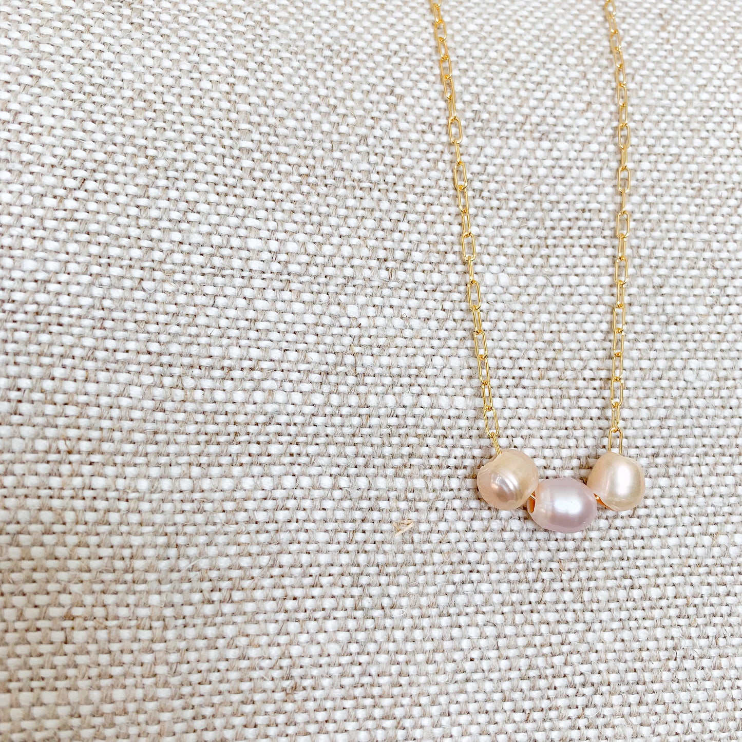 SILBY Necklace - BelleStyle