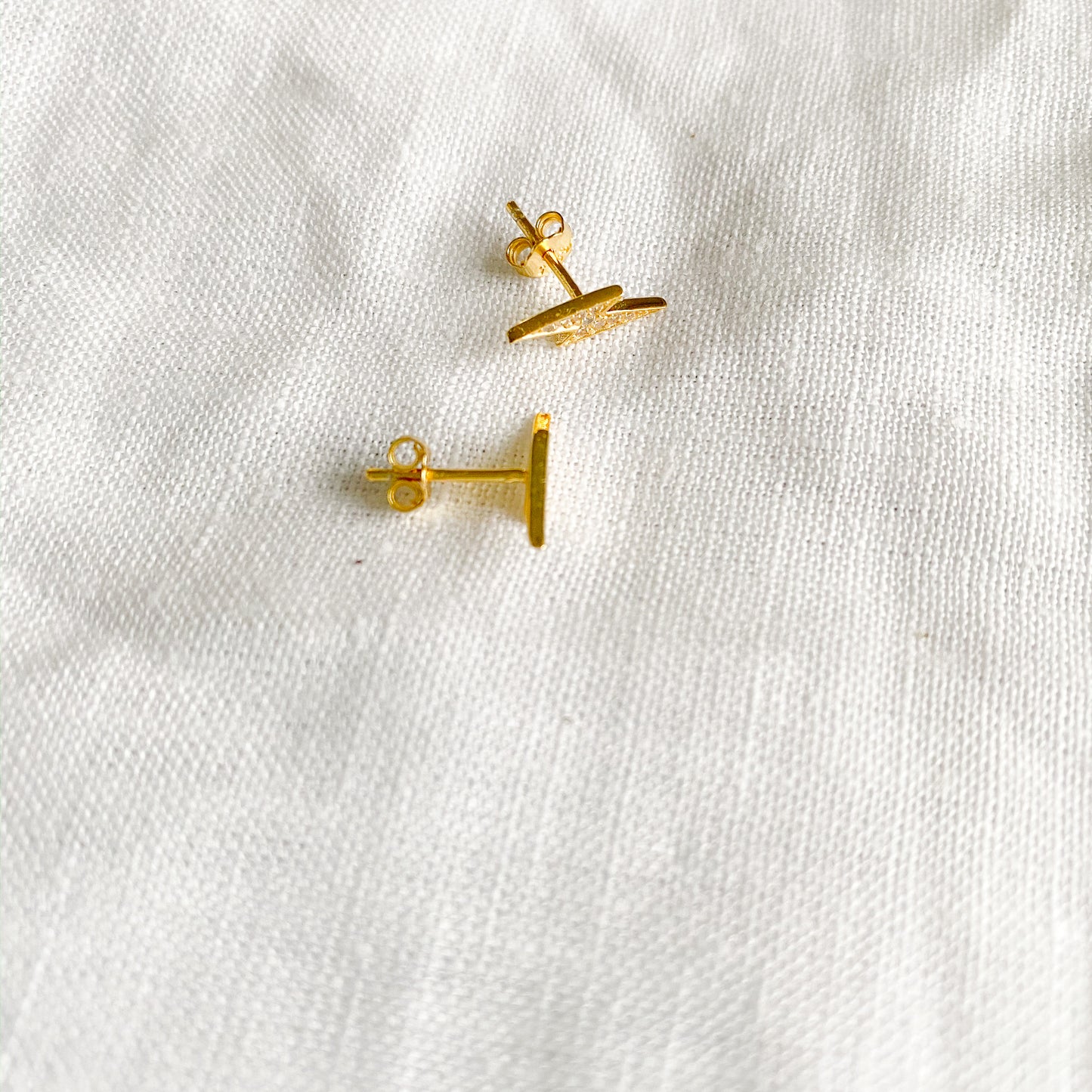 Lightning Bolt Crystal Earrings - BelleStyle
