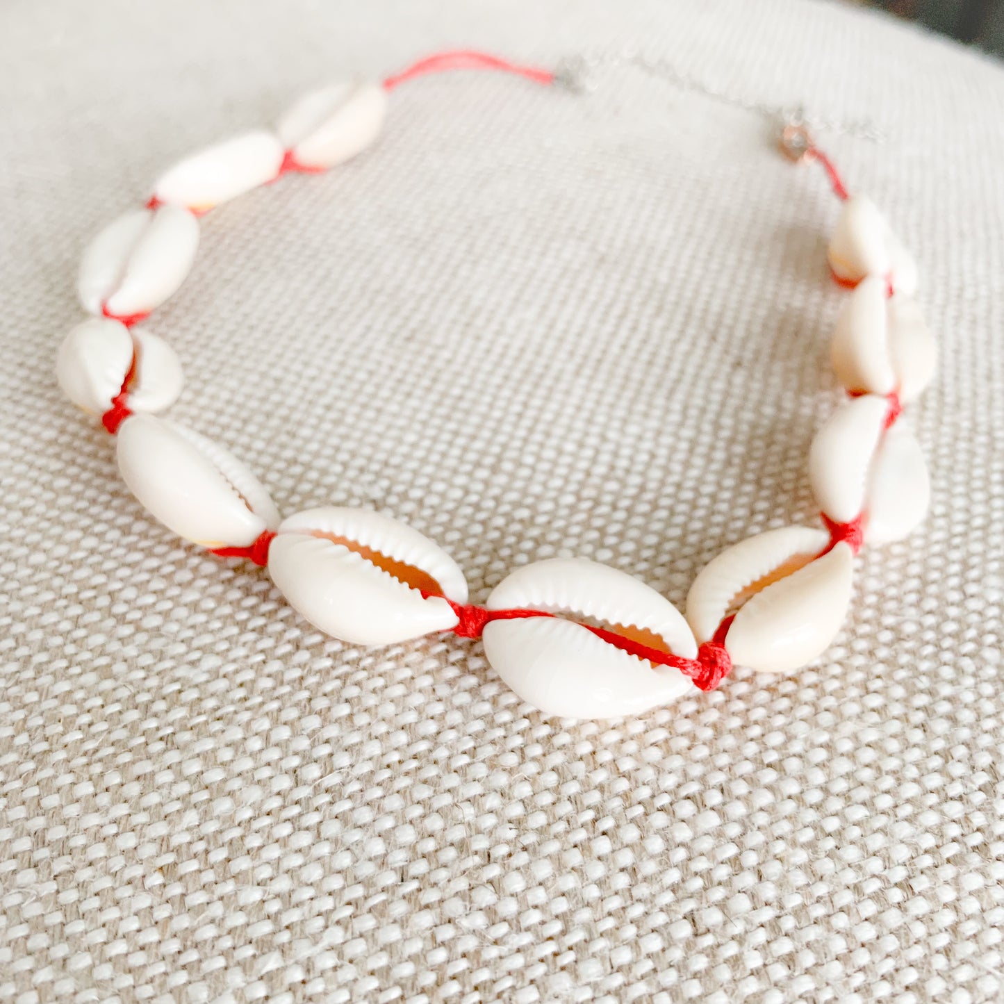 Cowrie Choker Necklace - BelleStyle