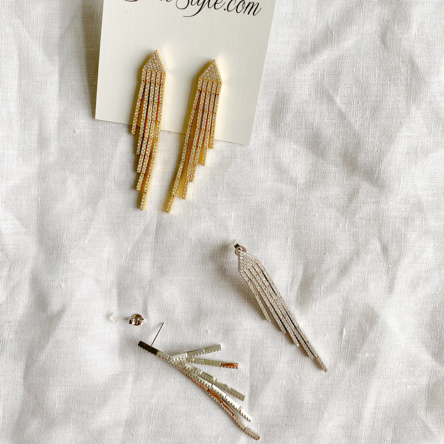 Monroe Crystal Earrings - BelleStyle