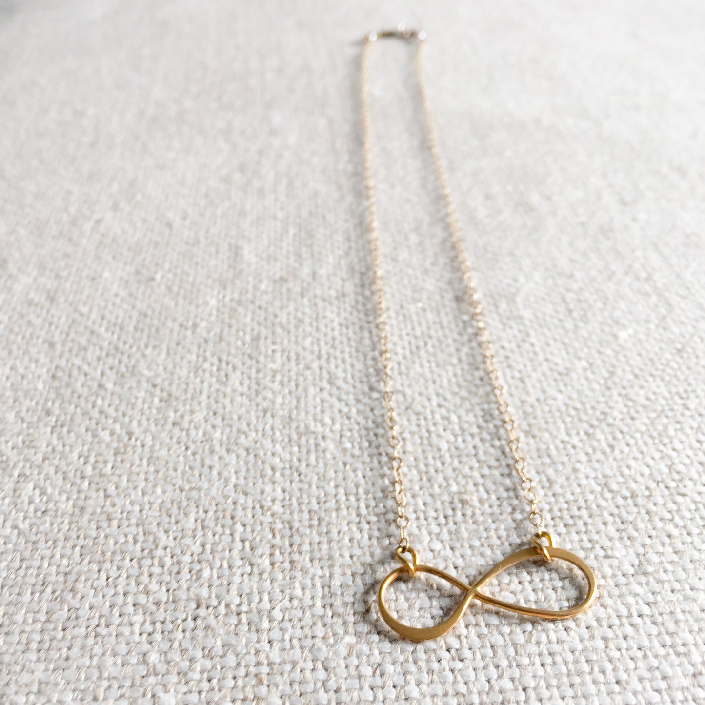 Infinity Necklace - BelleStyle