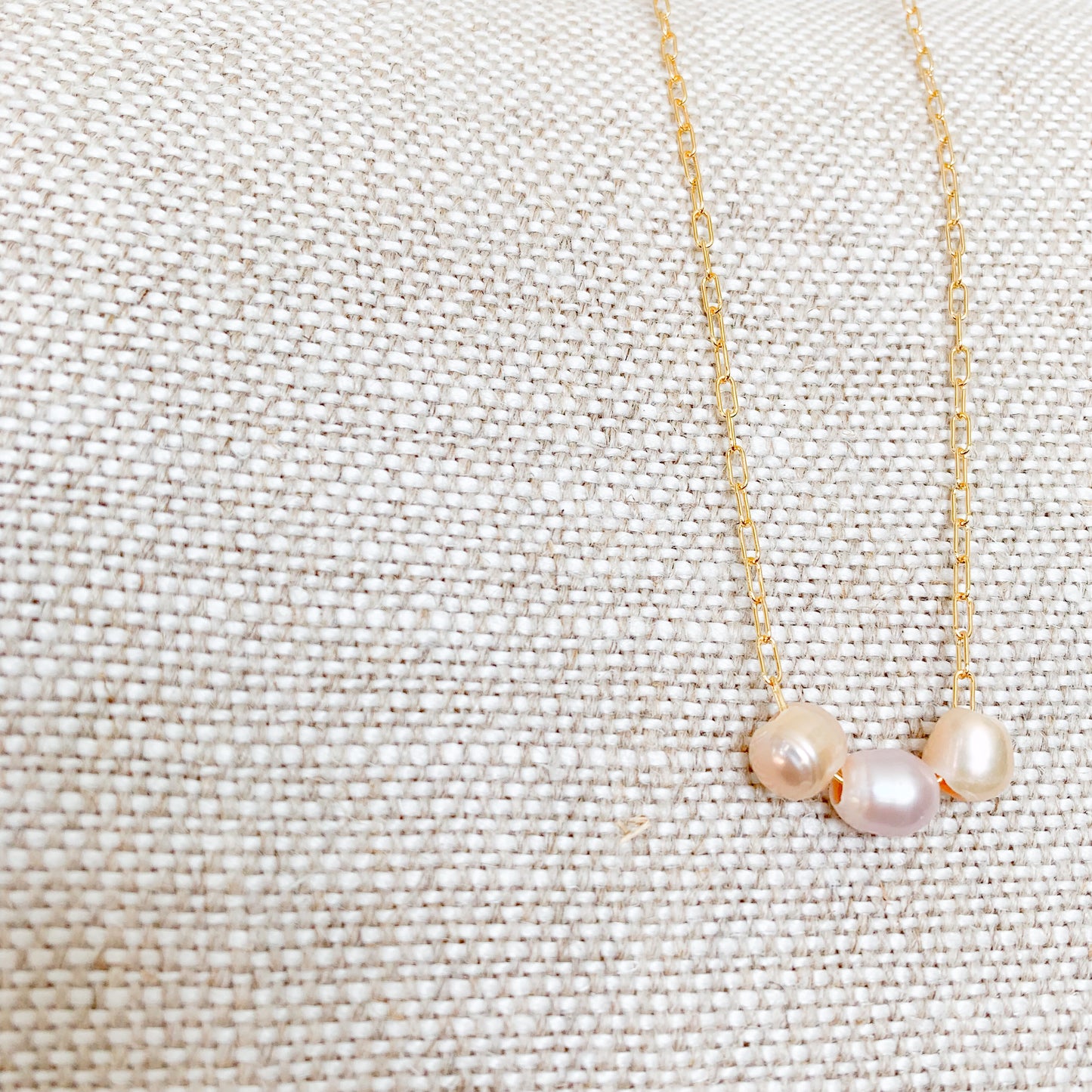 SILBY Necklace - BelleStyle