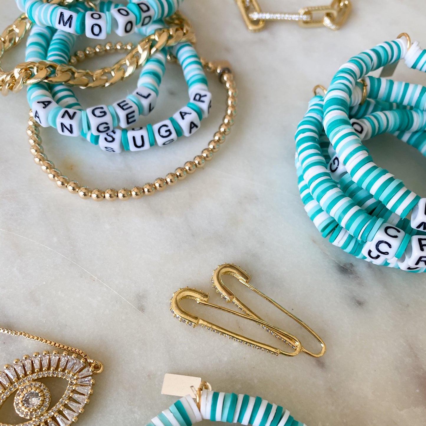 BelleStyle - Blueberry friendship Bracelet turquoise white polymer clay beads