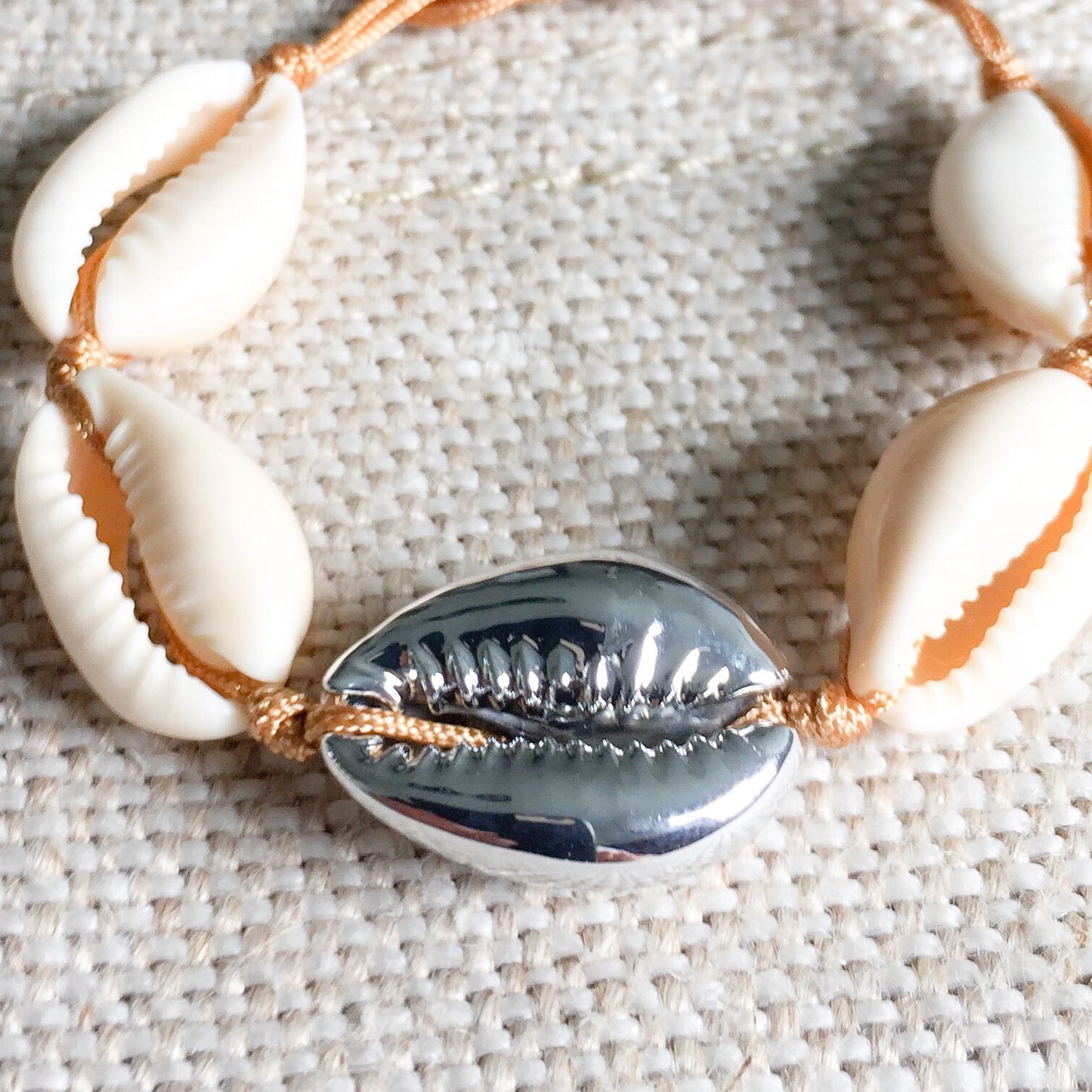 Shellby Bracelet - BelleStyle