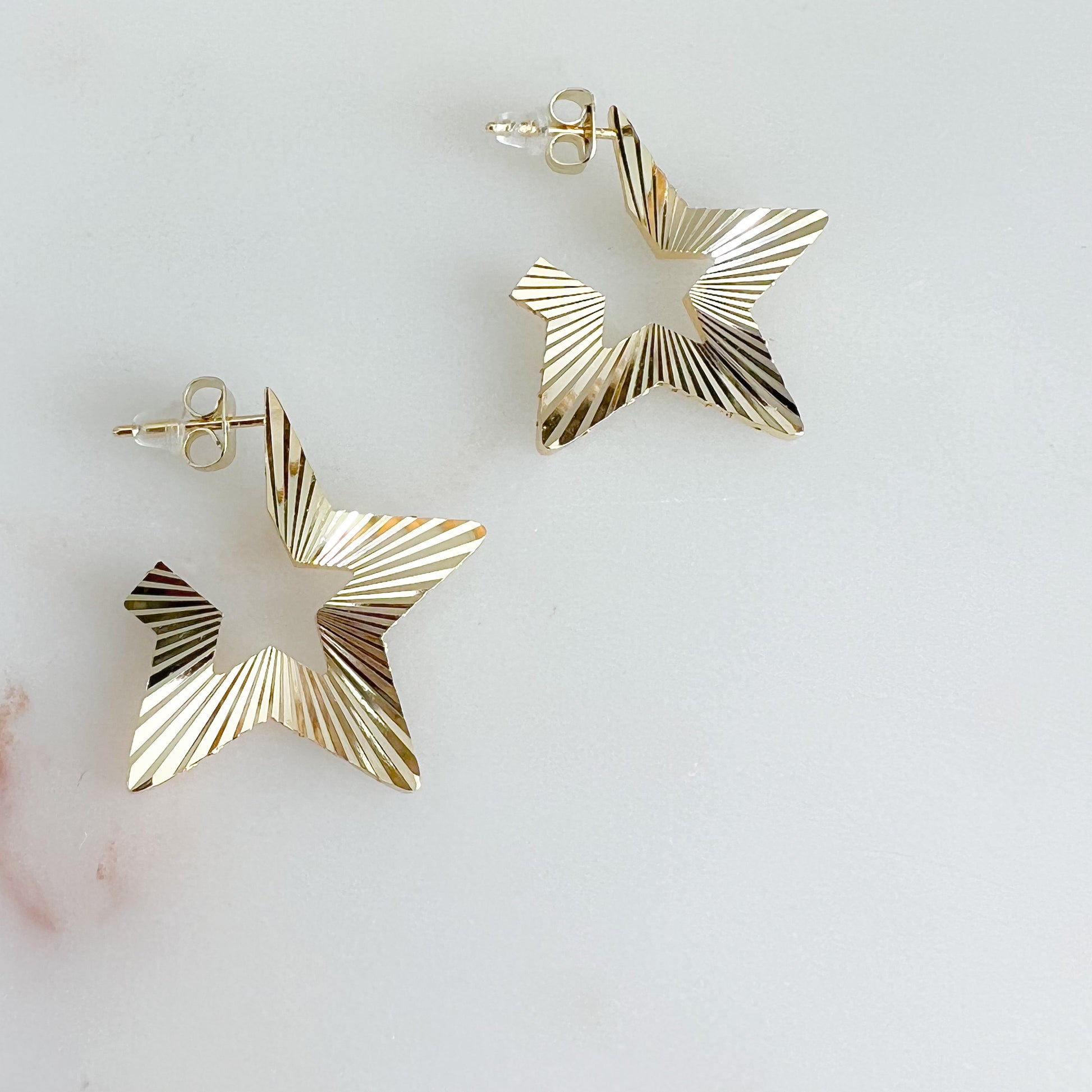 Hologram Star Post Earrings - BelleStyle