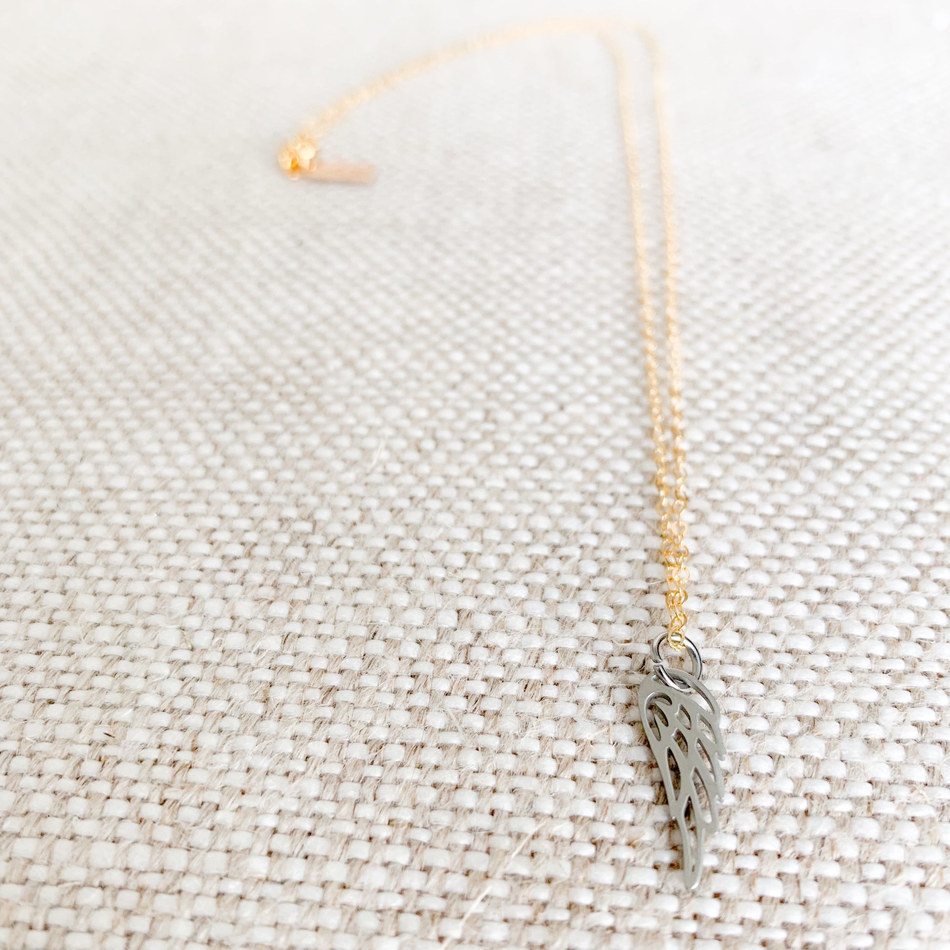 Angel Wing Necklace - BelleStyle