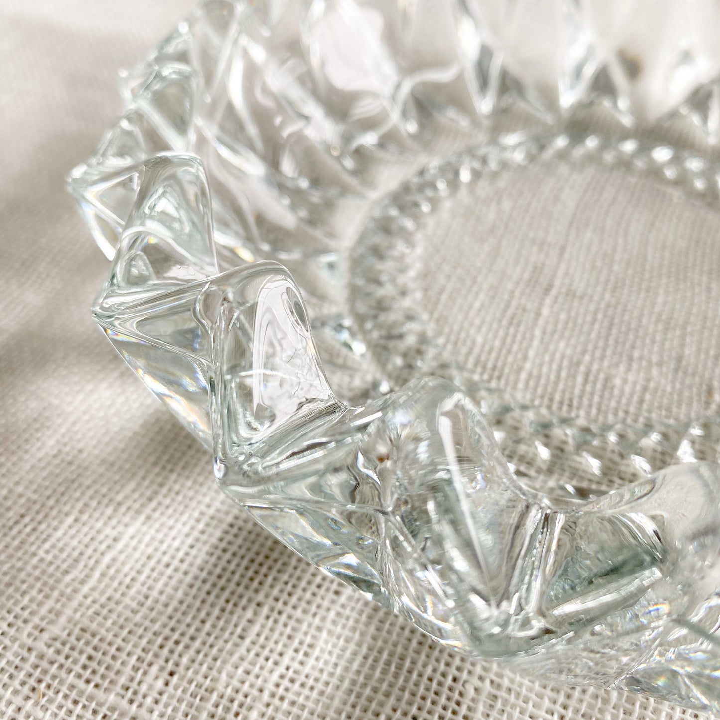 Georgia Sustainable Crystal Dish - Bellestyle