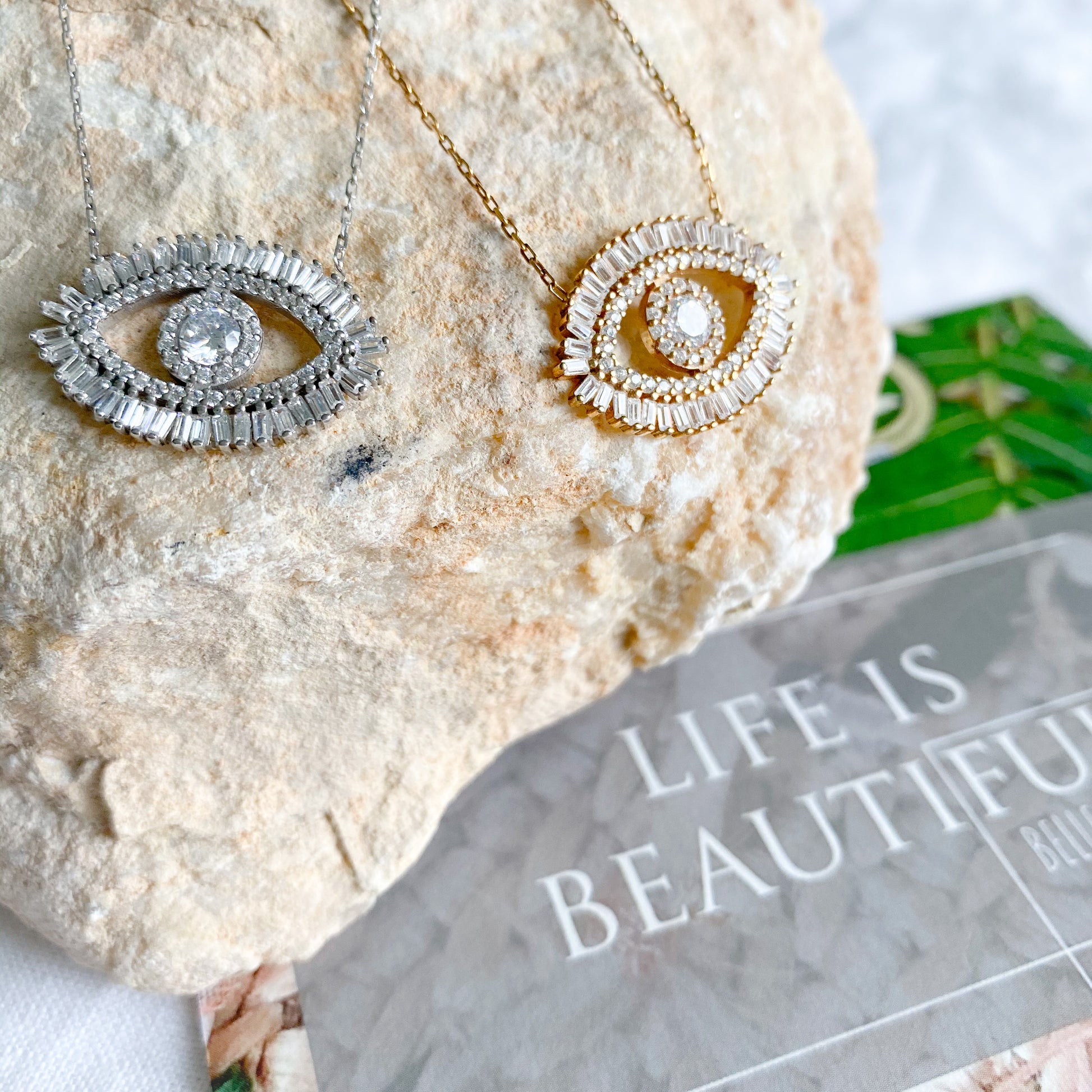 Busy Protection Necklace - BelleStyle