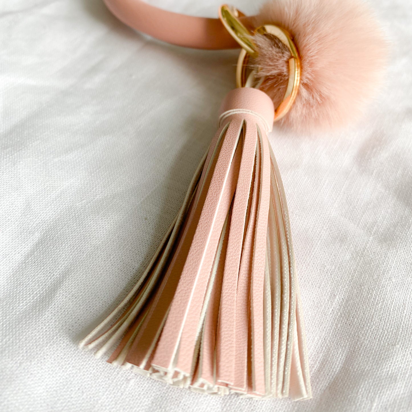 Vegan Pom Pom Tassel Keychain Bracelet - BelleStyle