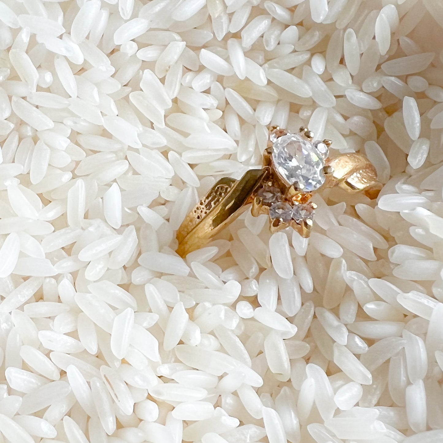 Catherine Gold Vintage Crystal RinG - Bellestyle
