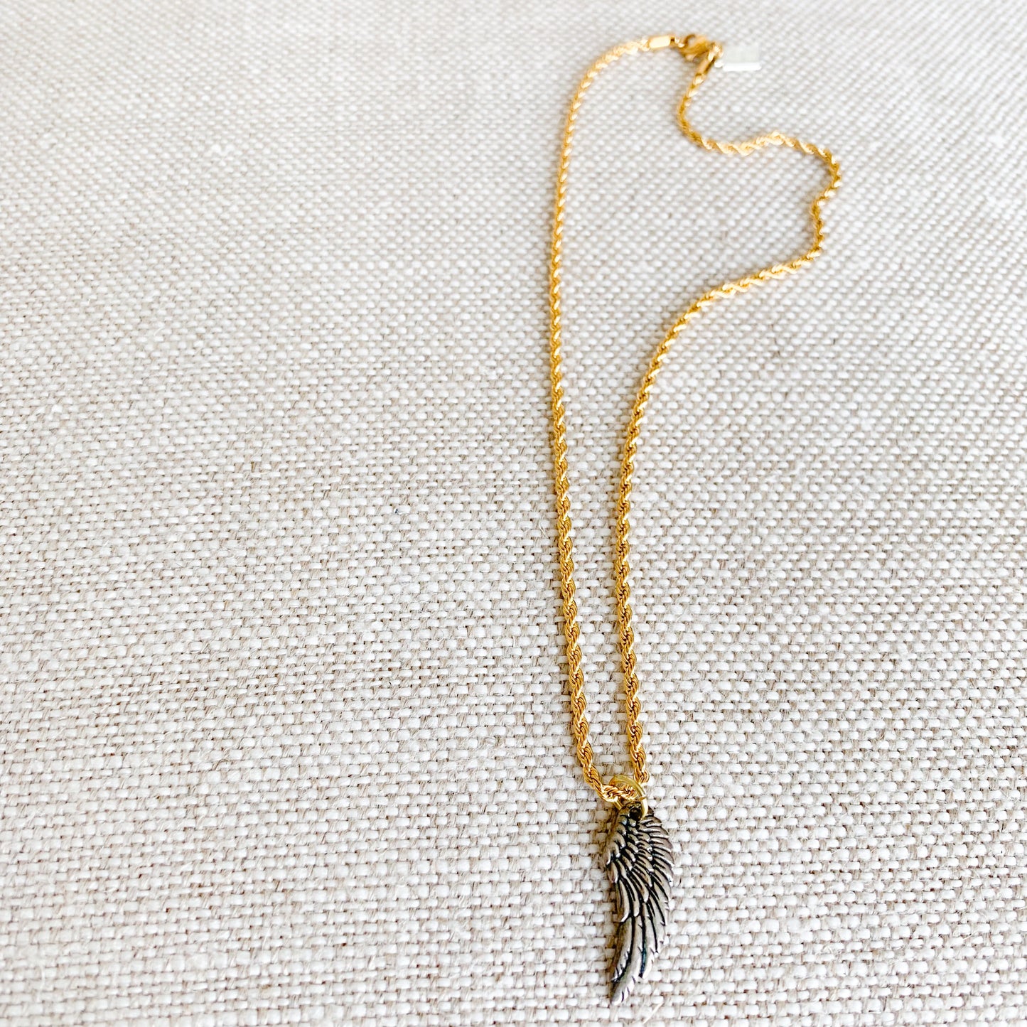 Take Flight Necklace - BelleStyle