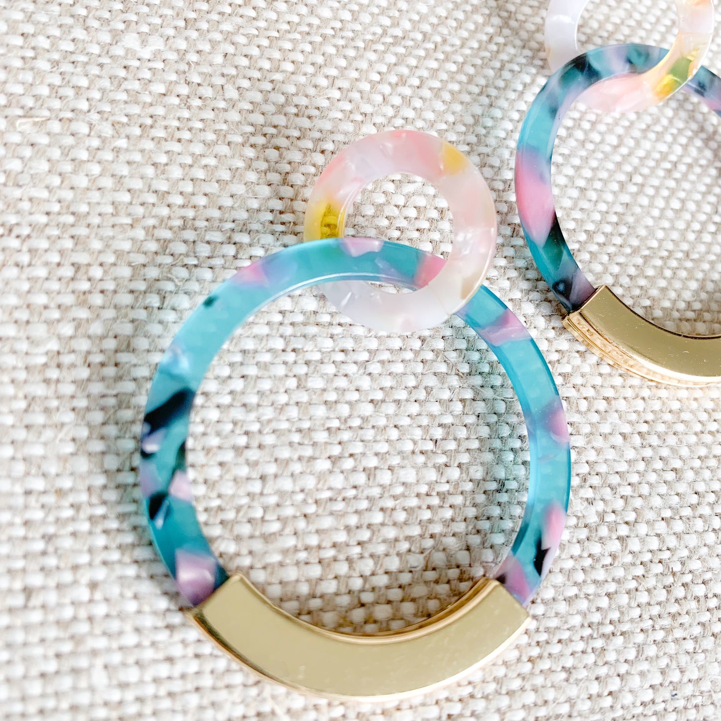 Karma Earrings - BelleStyle