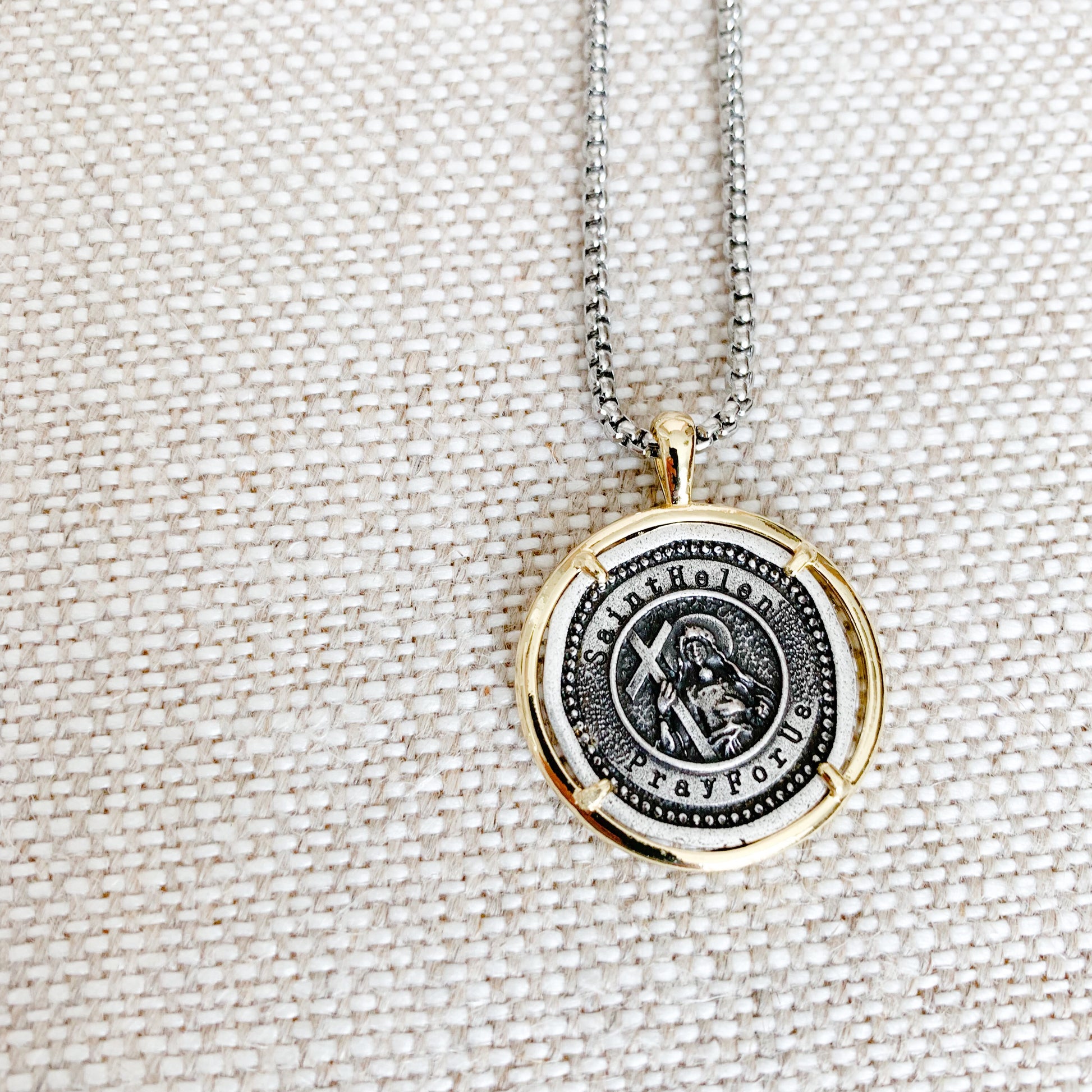 The Saints Necklace - BelleStyle