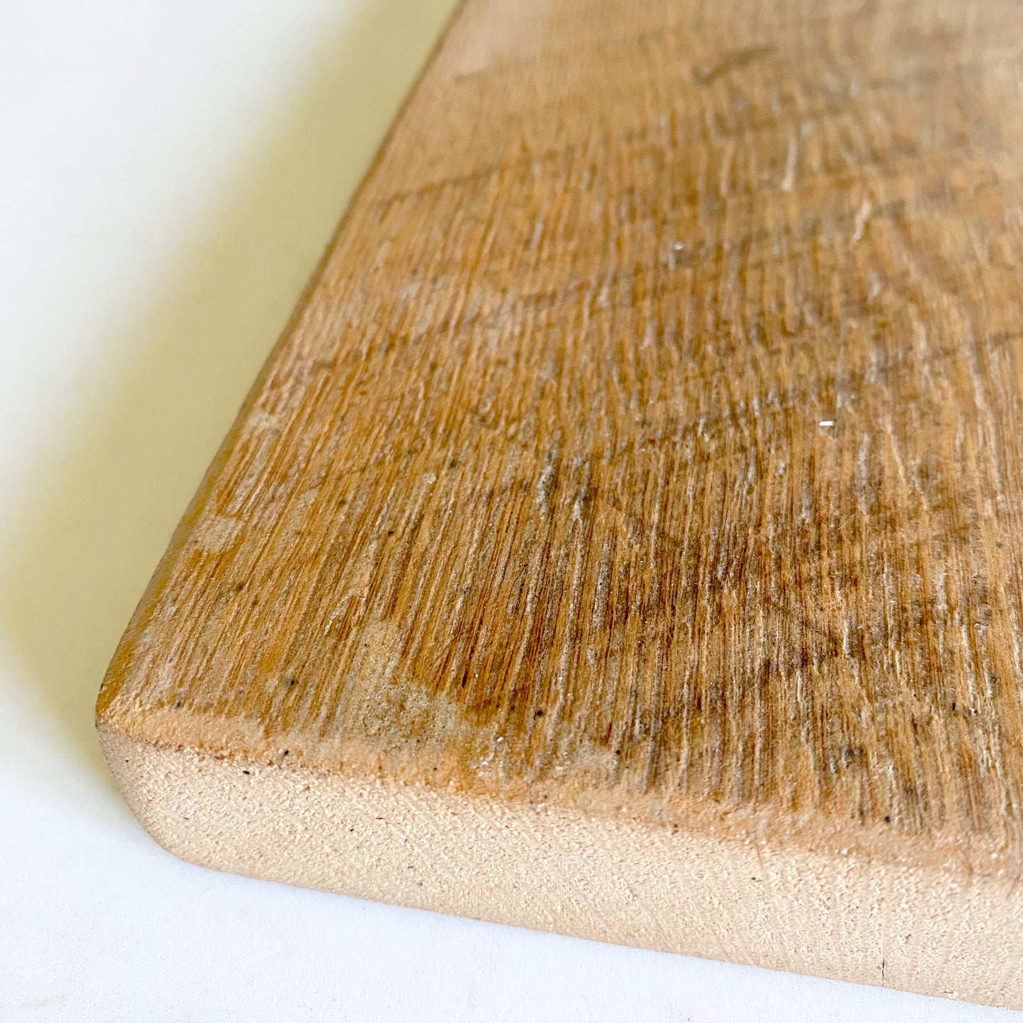 Rustic Sustainable Oak Serving Board - Bellestyle