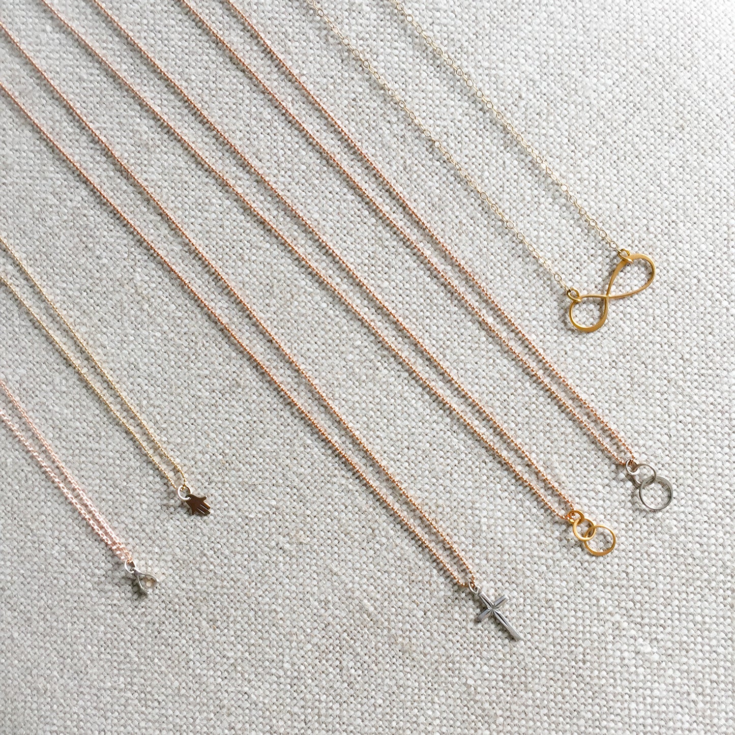 Infinity Necklace - BelleStyle
