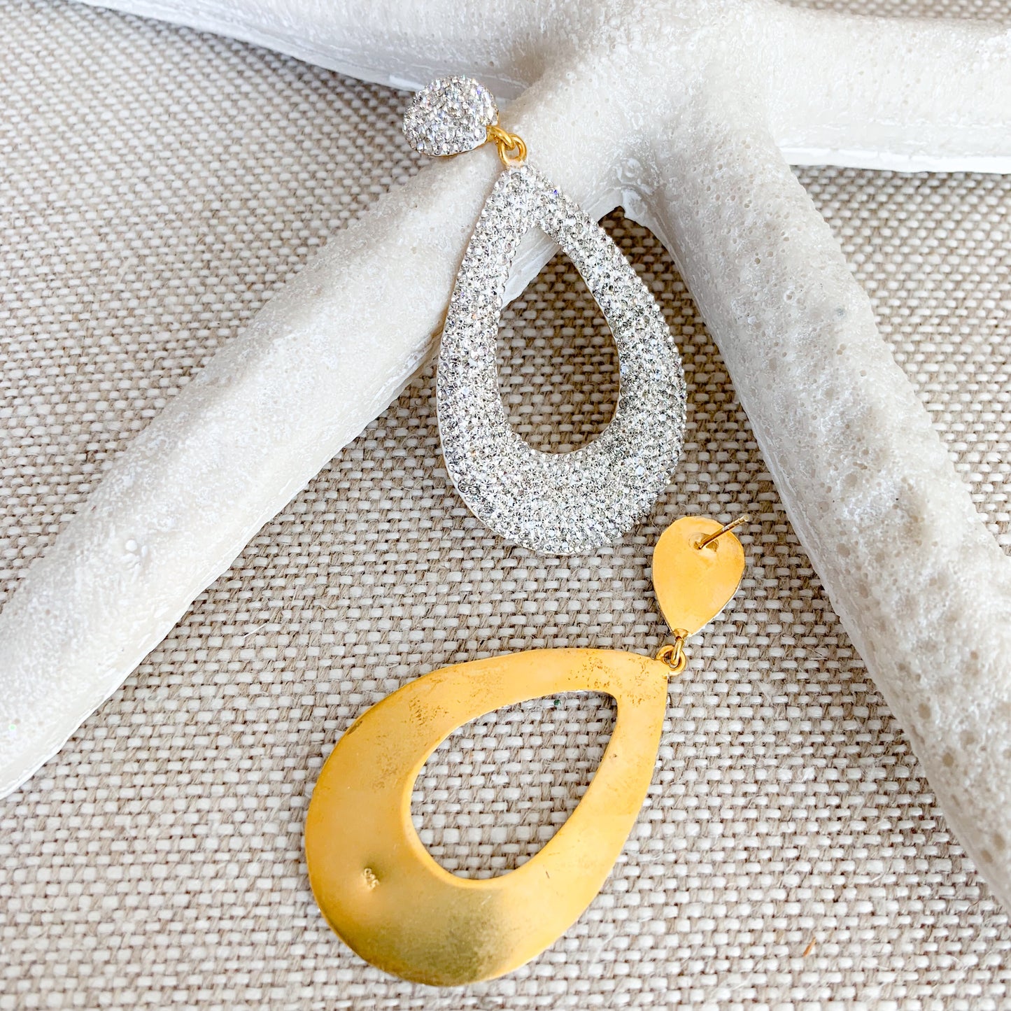 Larme Crystal Teardrop Earrings - BelleStyle