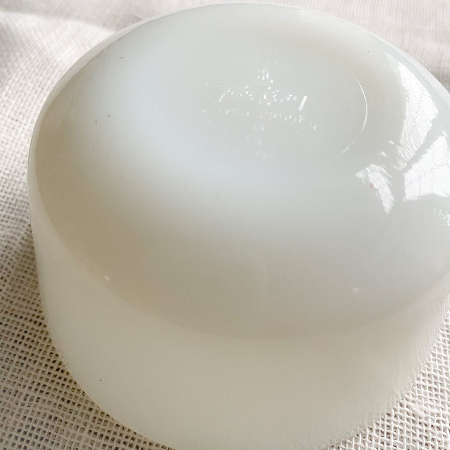 Harley Sustainable Vintage Milk Glass Jewelry Dish - Bellestyle