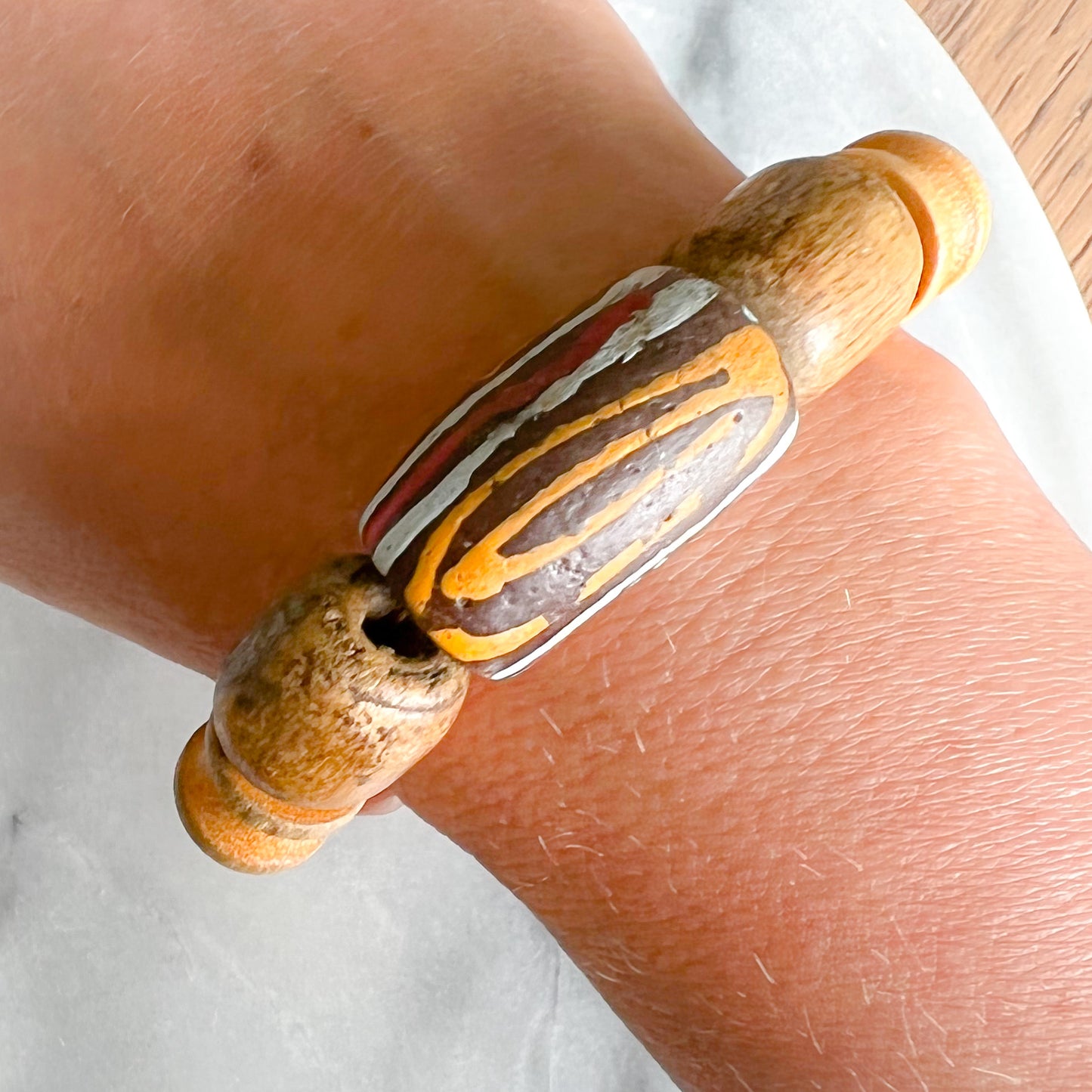 Sustainable Peach Coral Prayer Bead Bracelet - BelleStyle