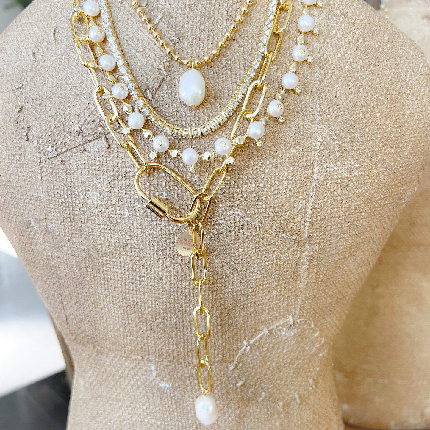 Catherine Freshwater Pearl Gold Oval Clasp Chain Necklace