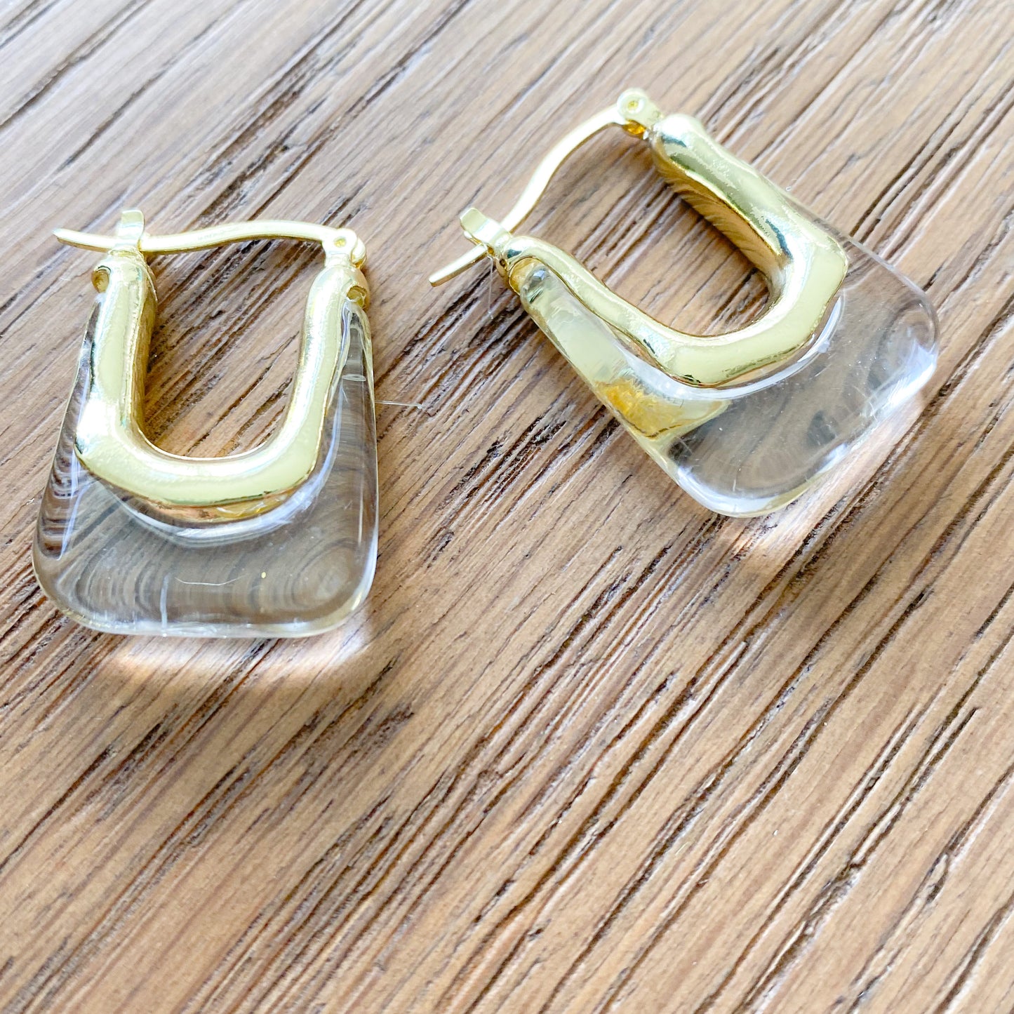 Milan Transparent Hoop Lucite Earrings - BelleStyle