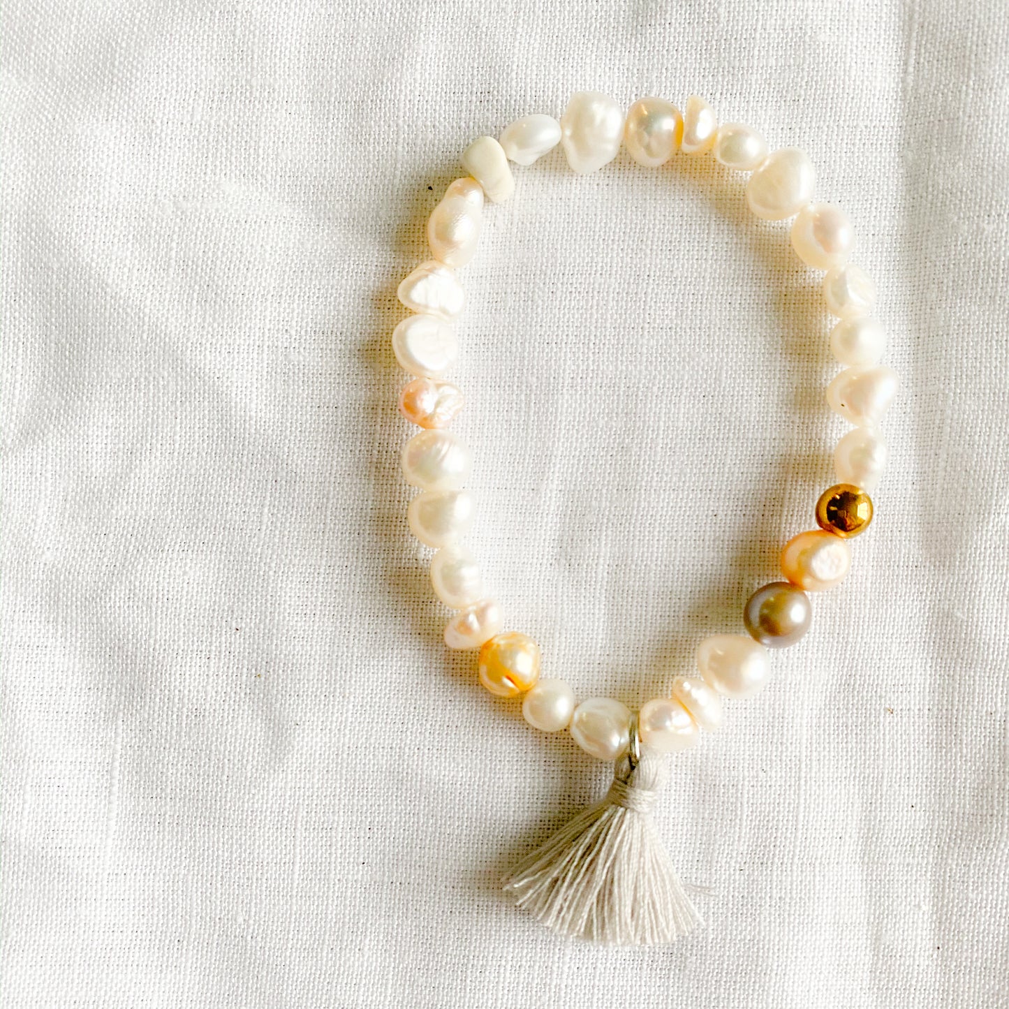 Wallace Freshwater Pearl Bracelet - BelleStyle