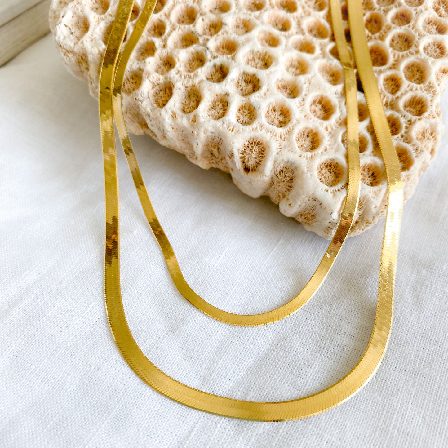 Baldwyn Gold 14KT Herringbone Chain Necklace - BelleStyle 18 inch chain necklace unisex precious metal