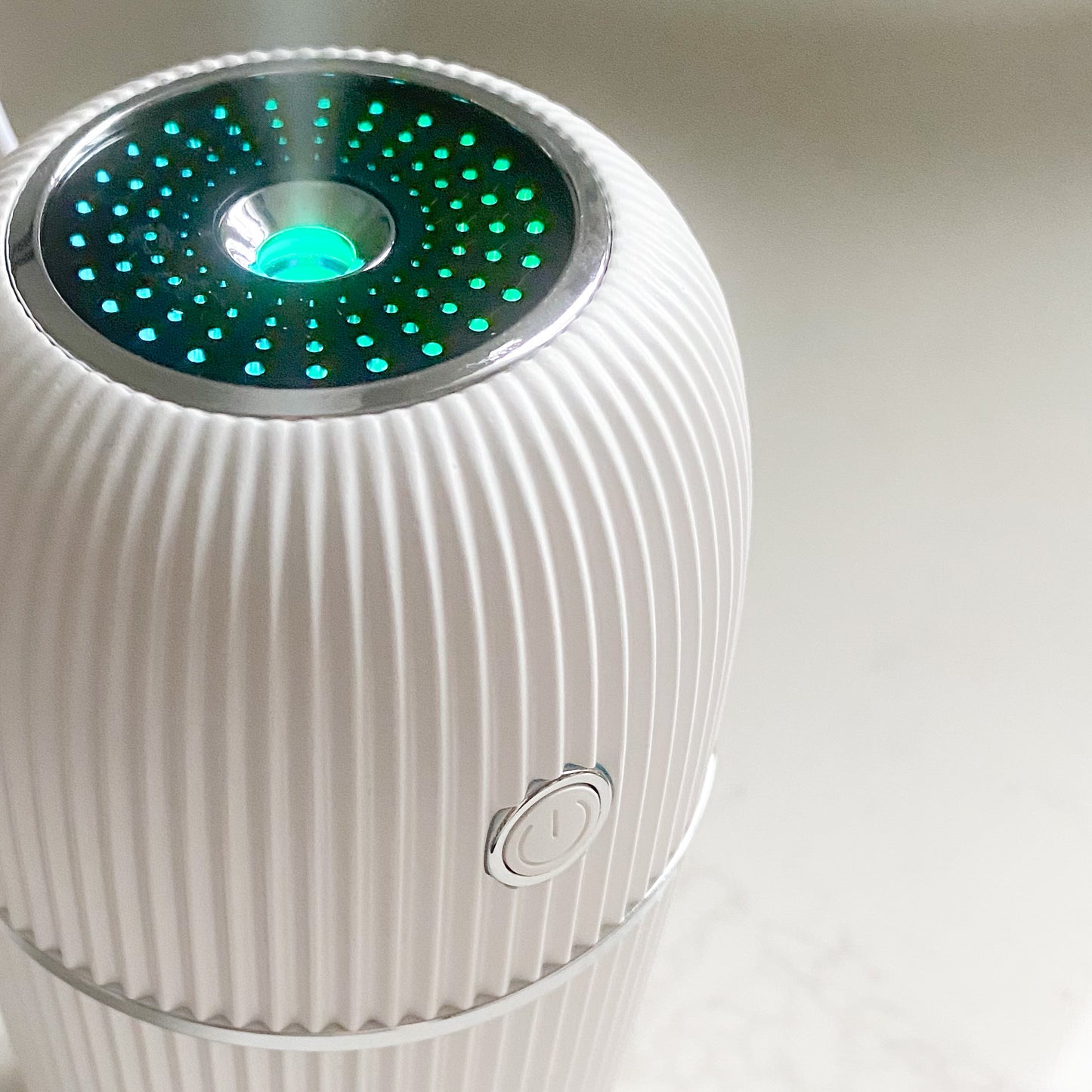 Mini White Diffuser Humidifier - Bellestyle