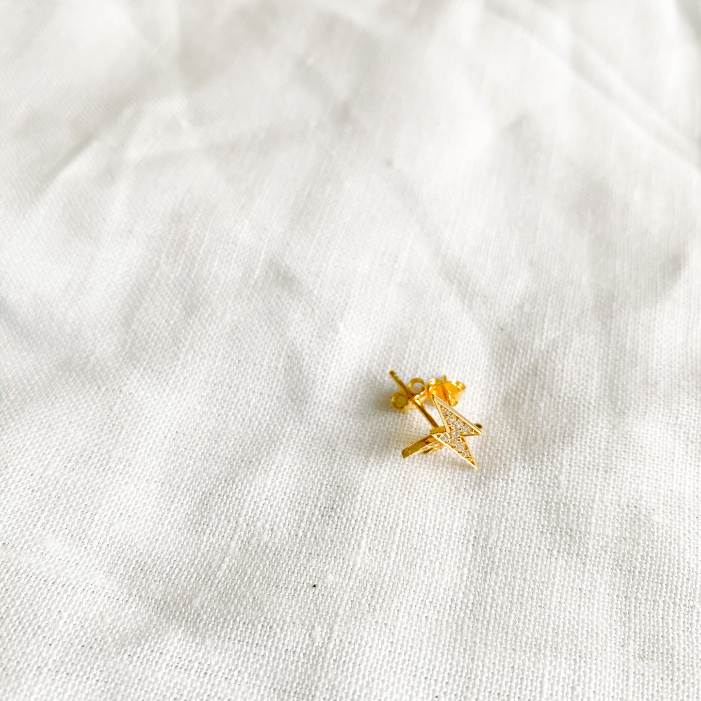 Lightning Bolt Crystal Earrings - BelleStyle