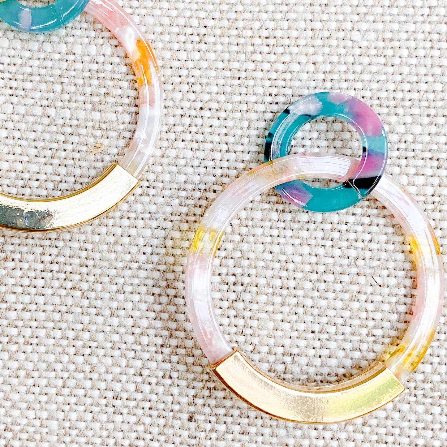 Karma Earrings - BelleStyle