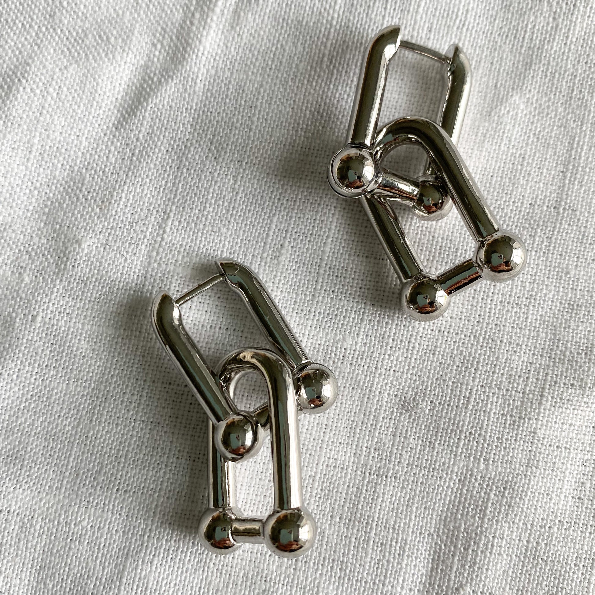 Vicky Earrings - BelleStyle