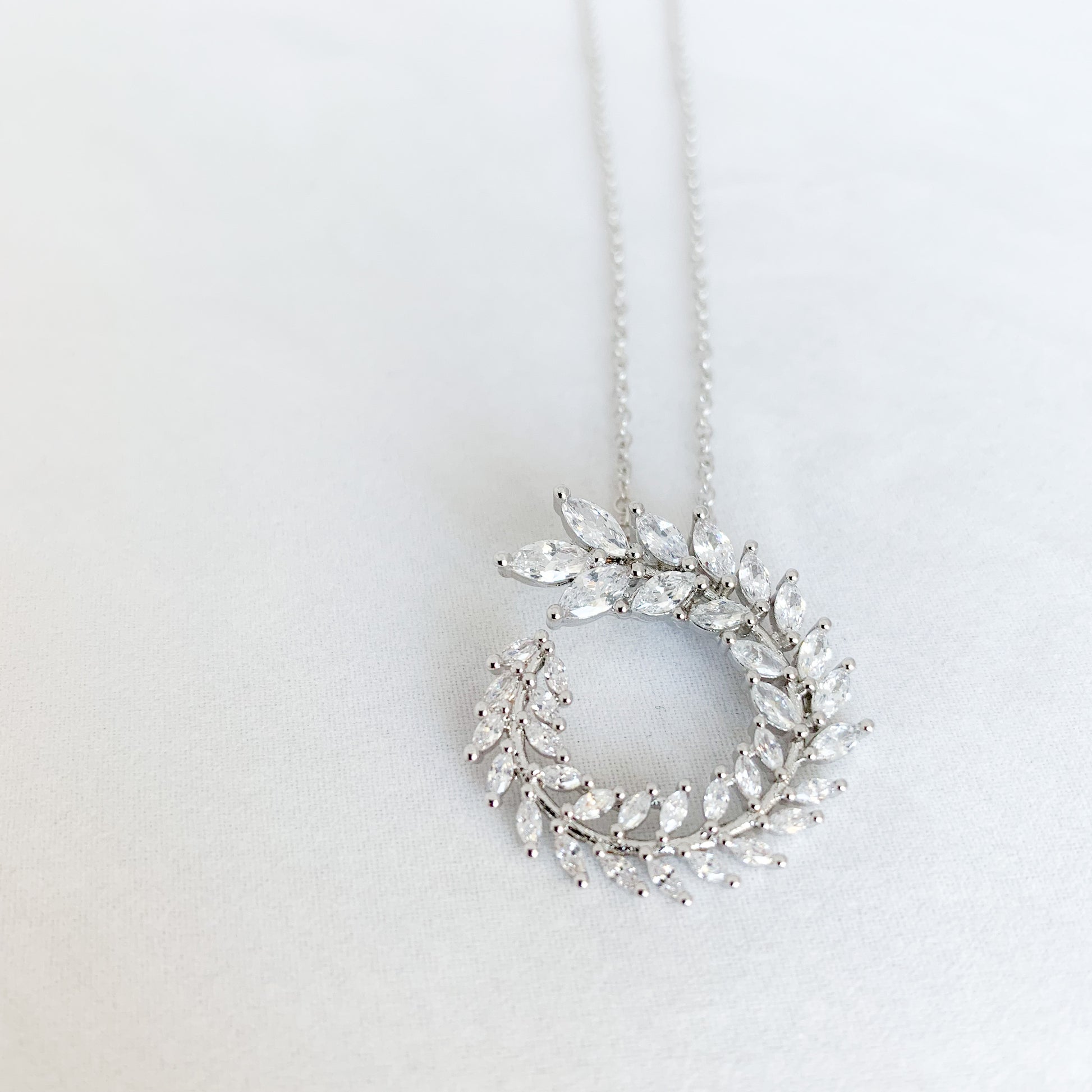 Laurel Necklace - BelleStyle