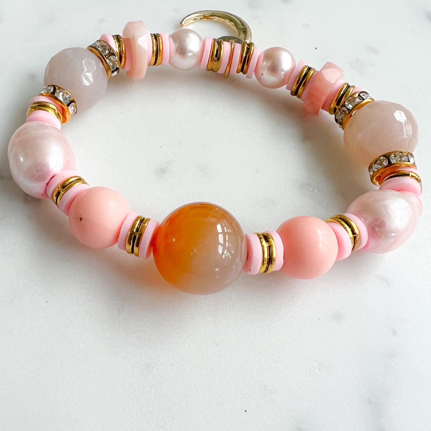 Lunar Carnelian Gold Bracelet - BelleStyle