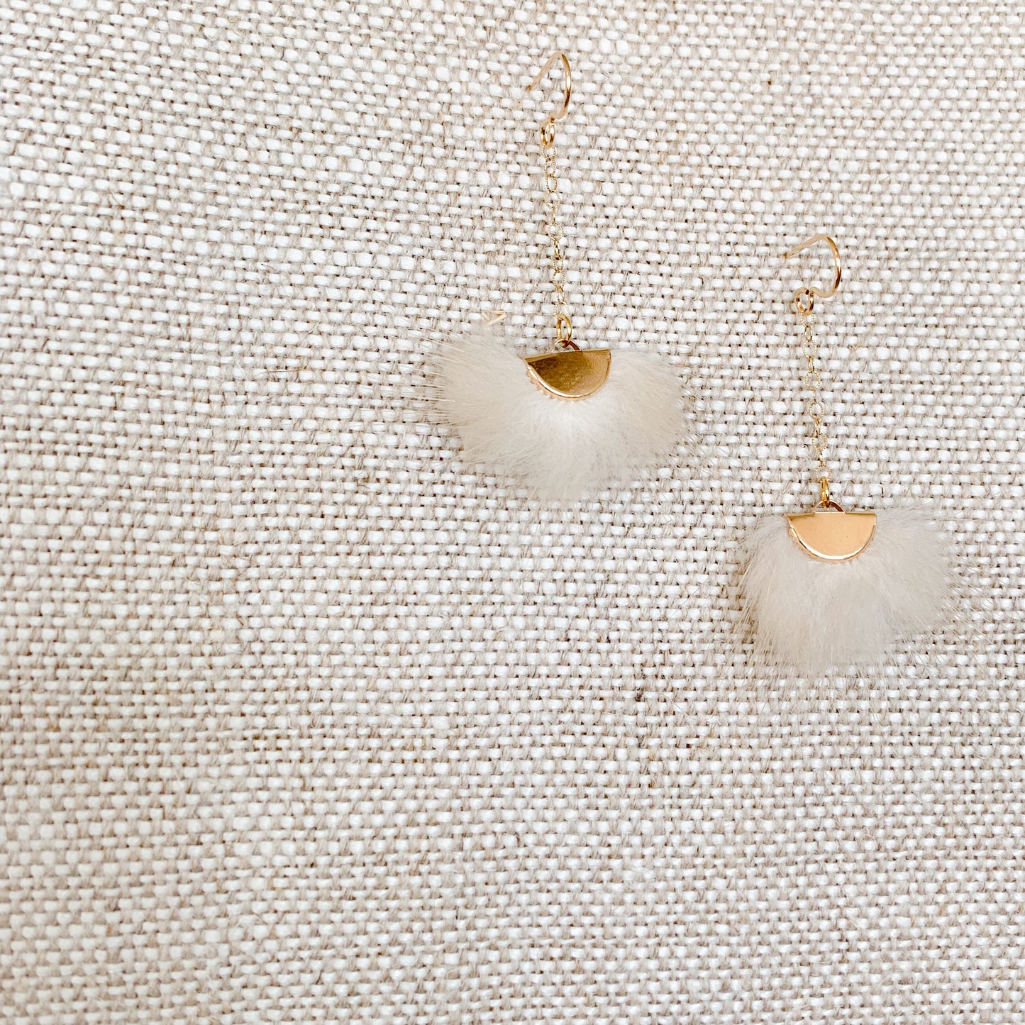James Earrings - BelleStyle