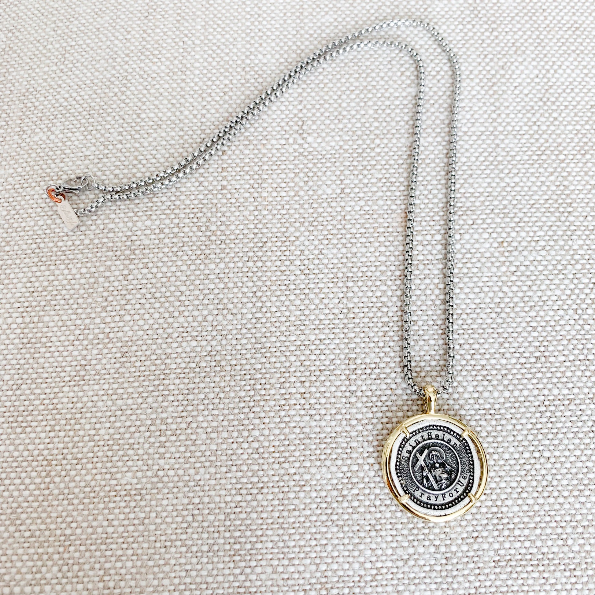 The Saints Necklace - BelleStyle