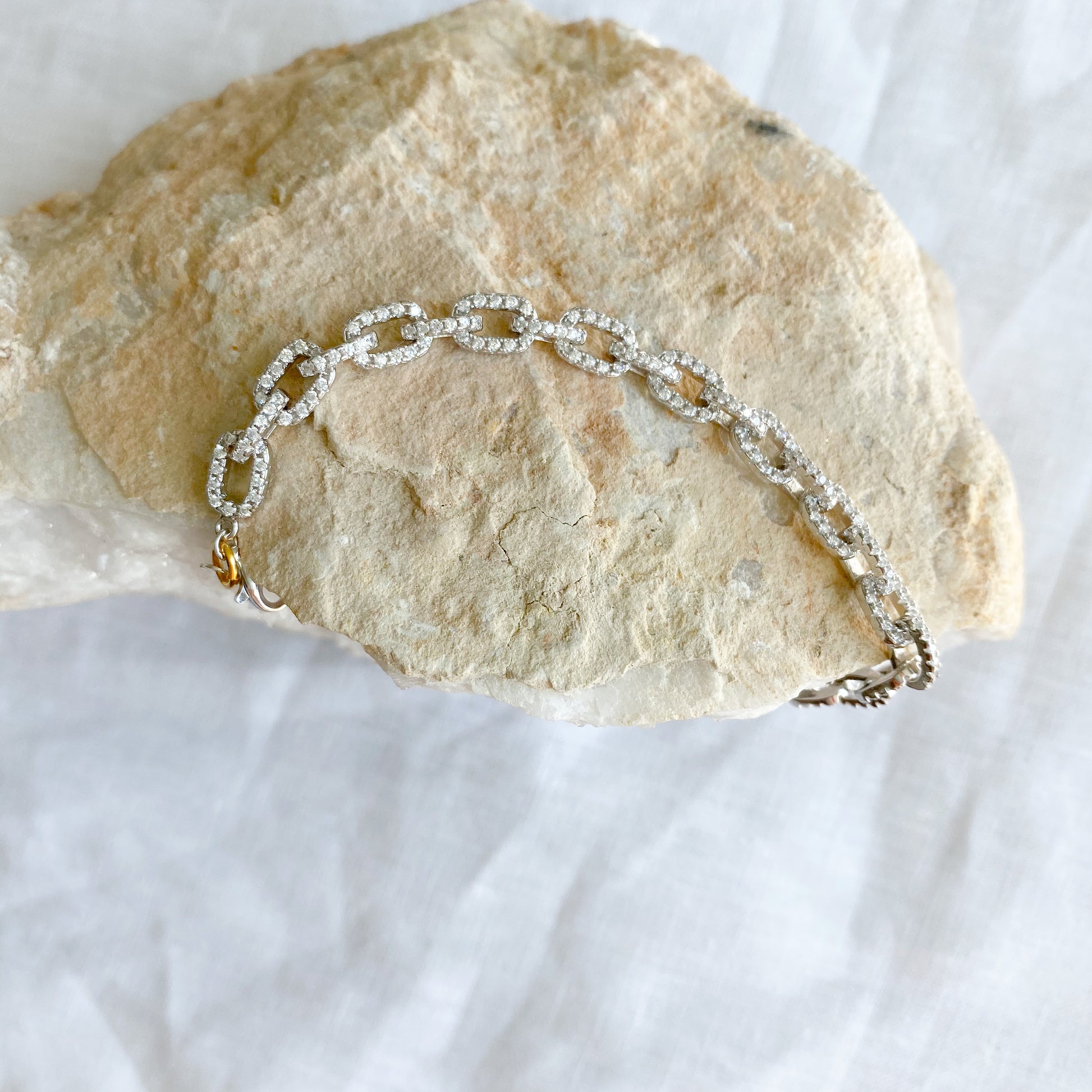 Link Bracelet - BelleStyle