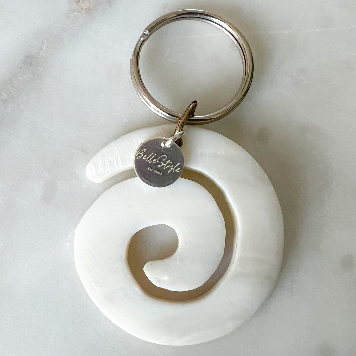 Vintage Ocean Mother of Pearl Wave Keychain - BelleStyle
