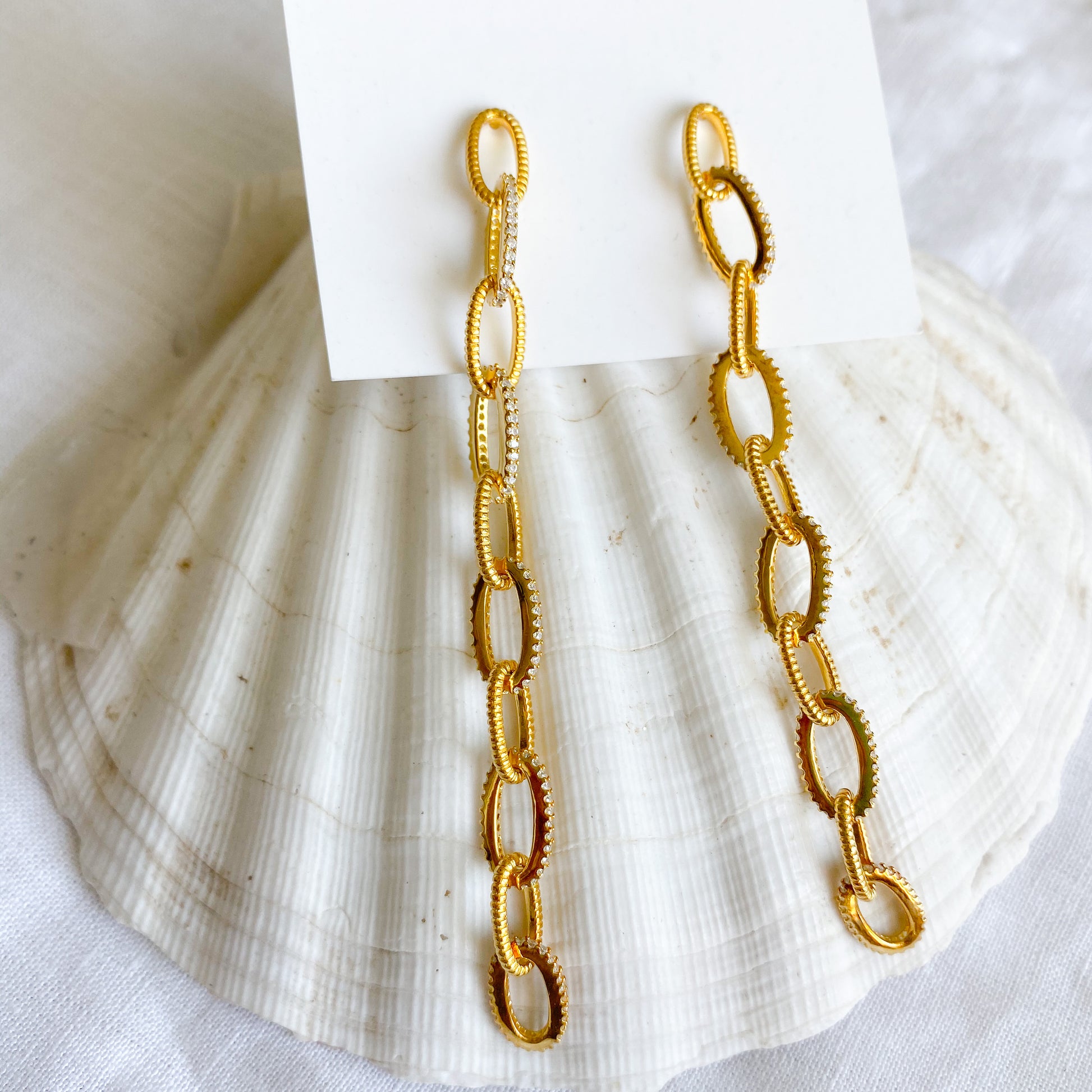 Long Link Statement Earrings - BelleStyle