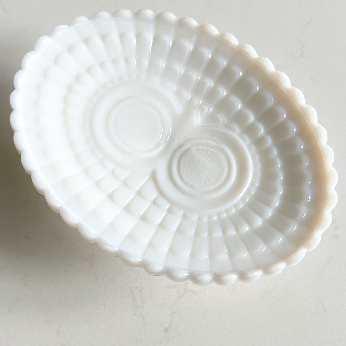 Mermaid Milk Glass Soap Jewelry Sustainable Dish - BelleStyle