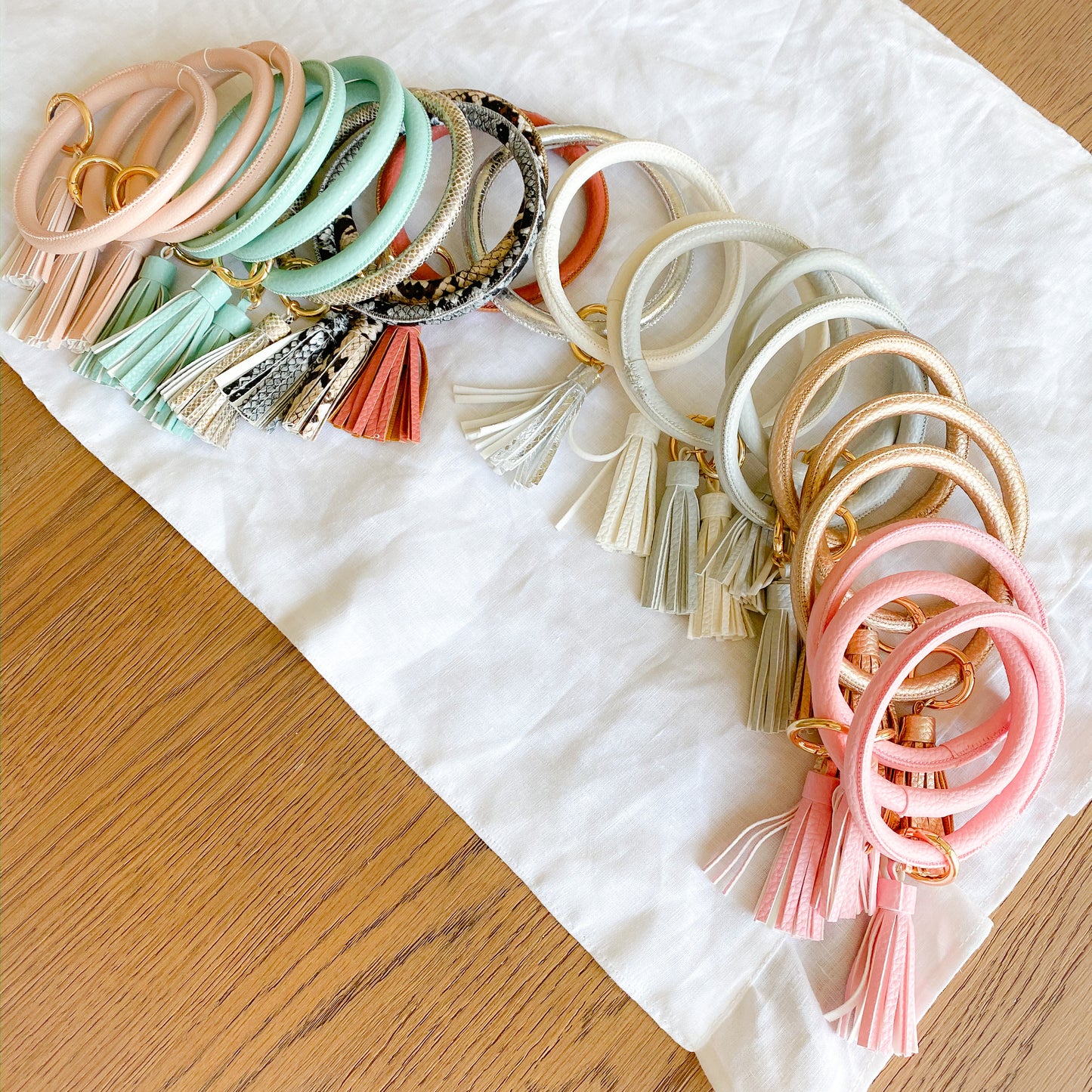 Vegan Tassel Keychain Bracelet - BelleStyle